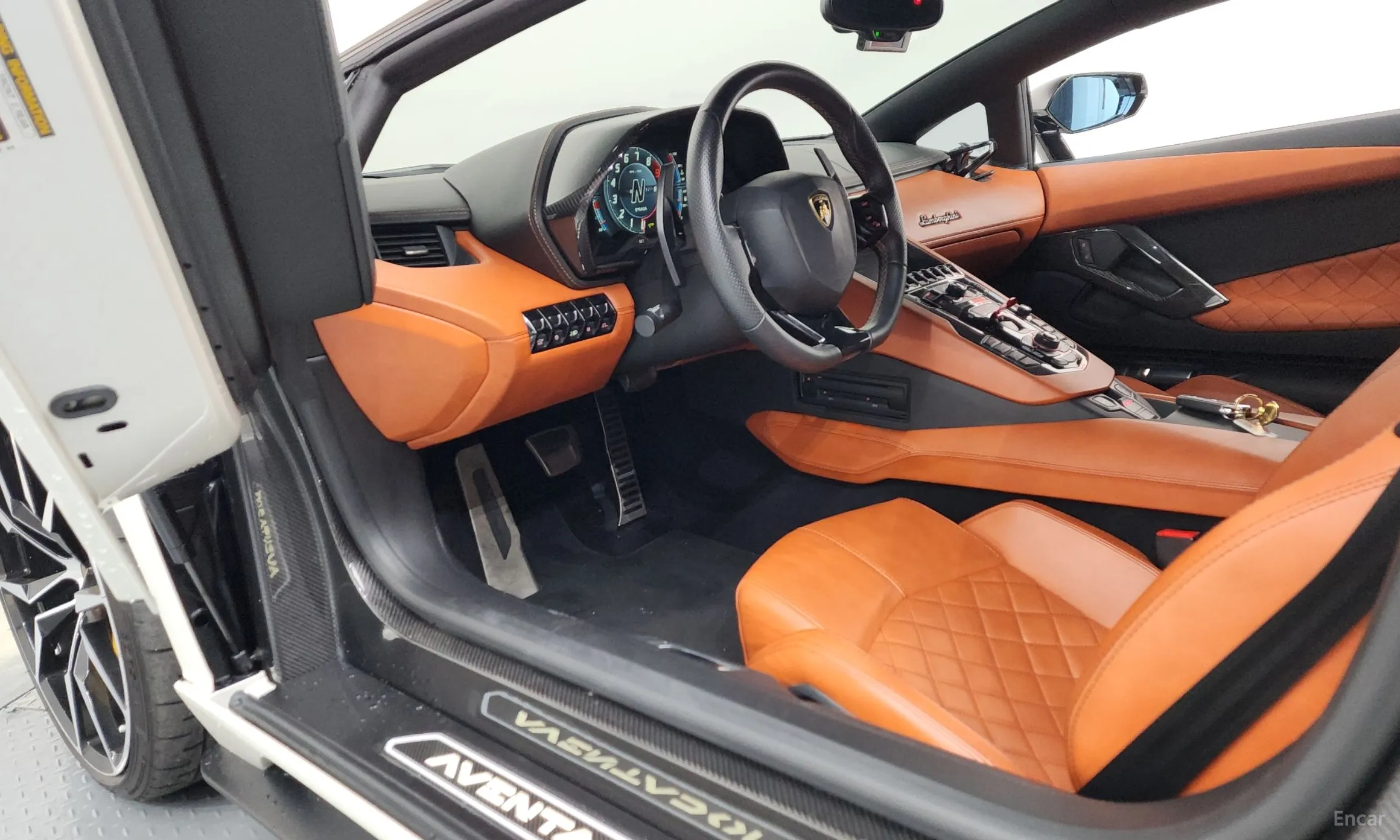 Lamborghini Aventador превью 10