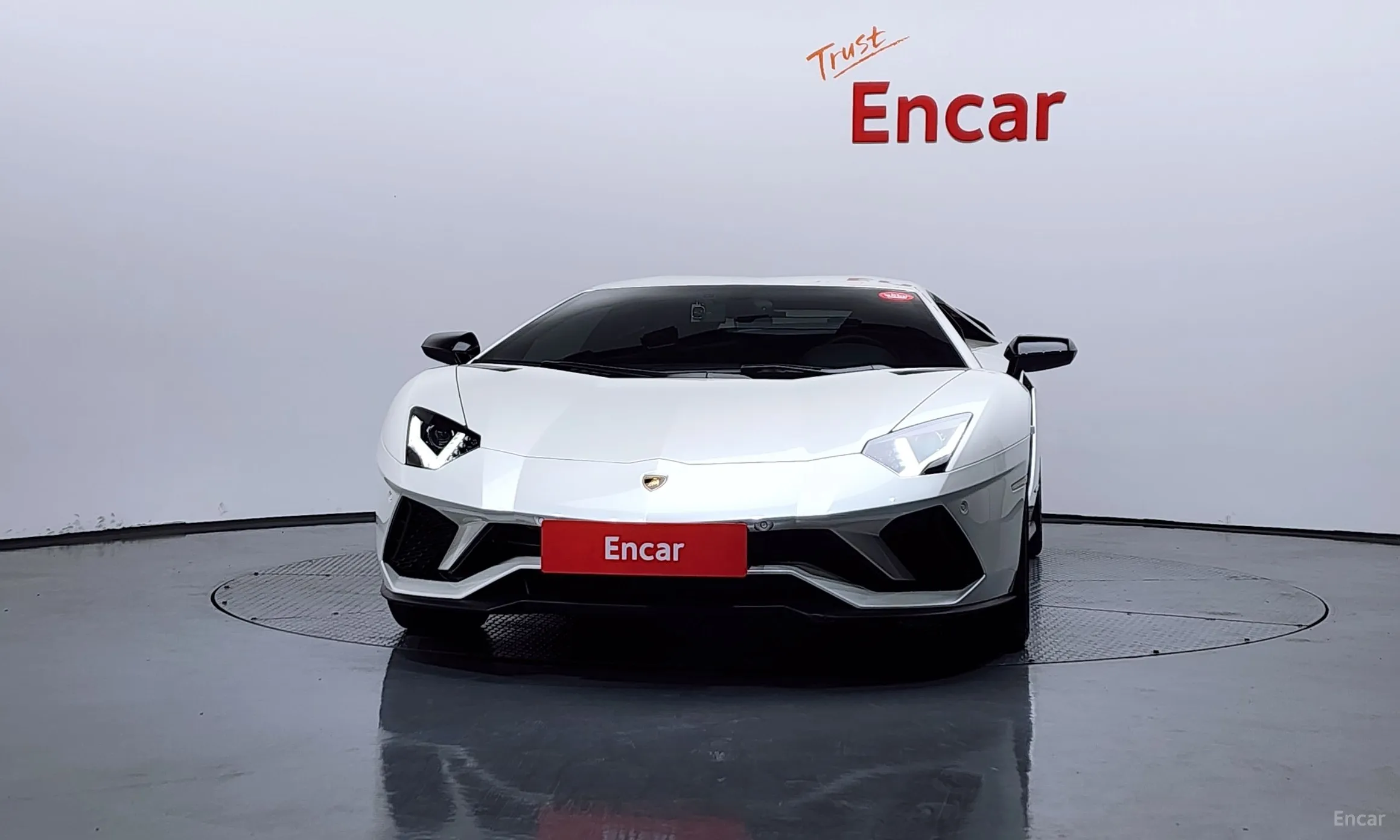 Lamborghini Aventador превью 3
