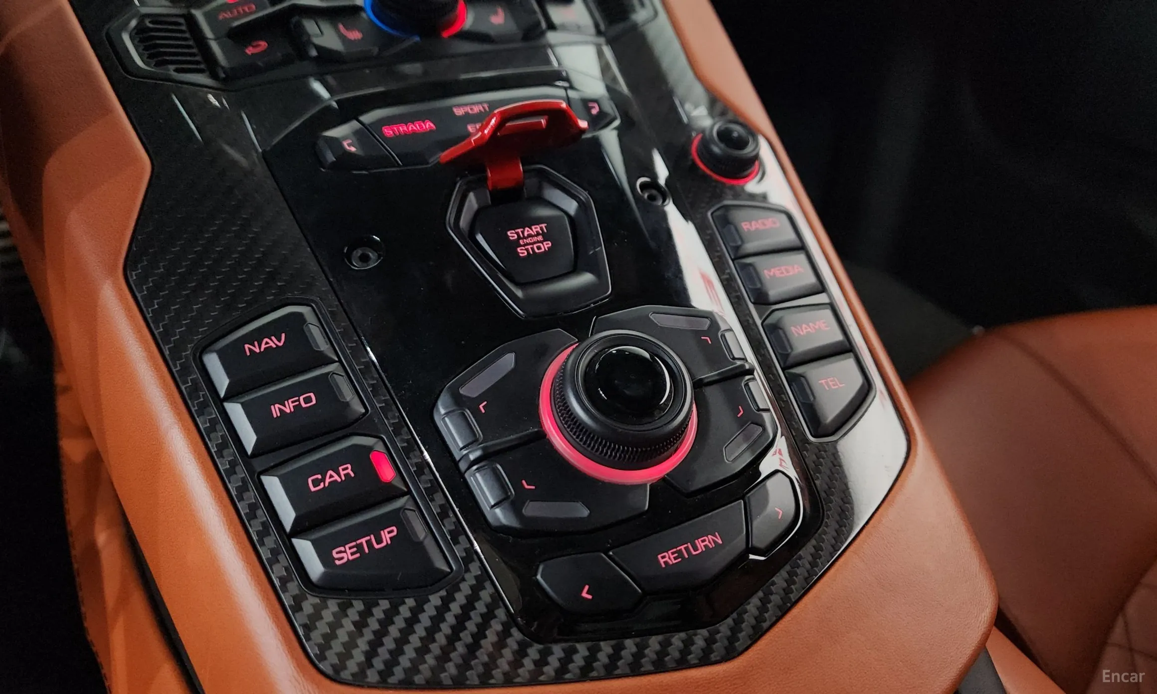 Lamborghini Aventador превью 9