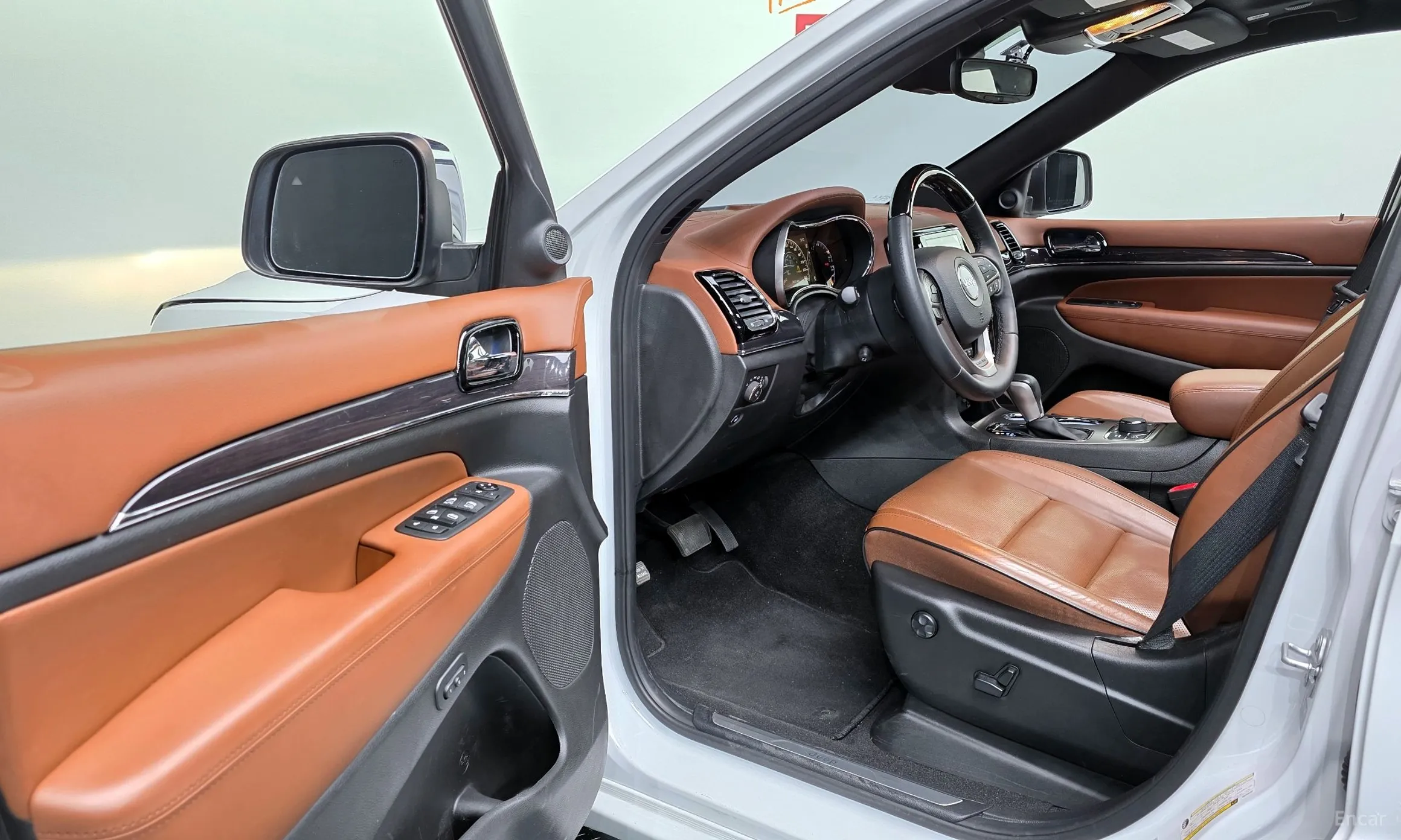 Jeep Grand Cherokee превью 10