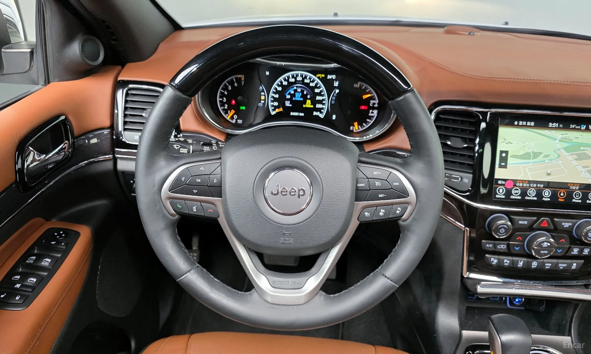 Jeep Grand Cherokee превью 13