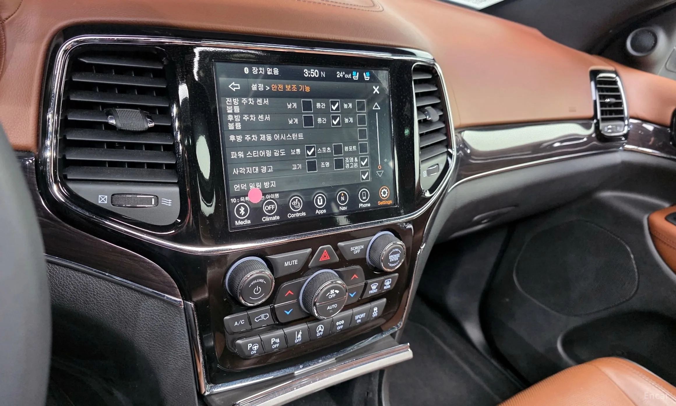 Jeep Grand Cherokee превью 18