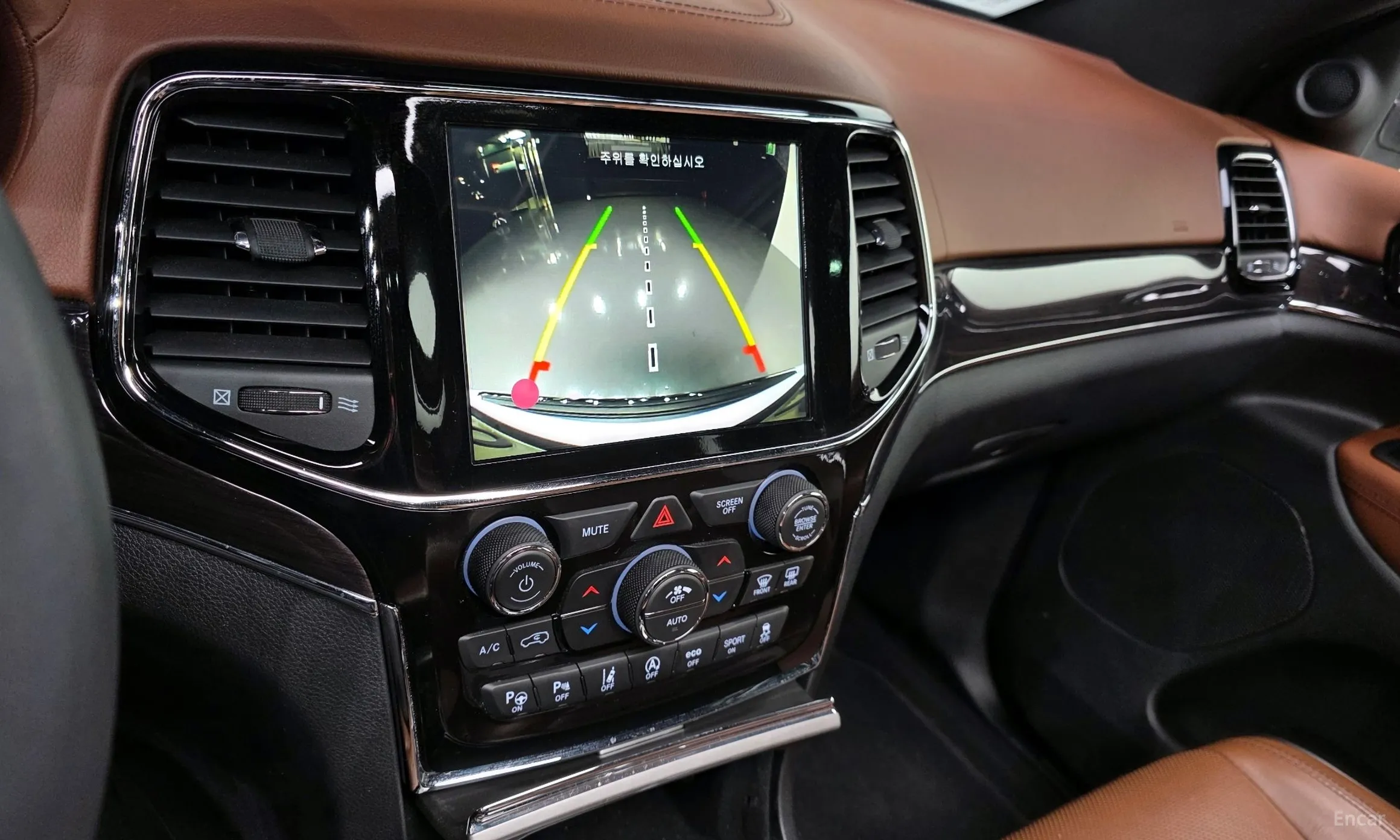 Jeep Grand Cherokee превью 19