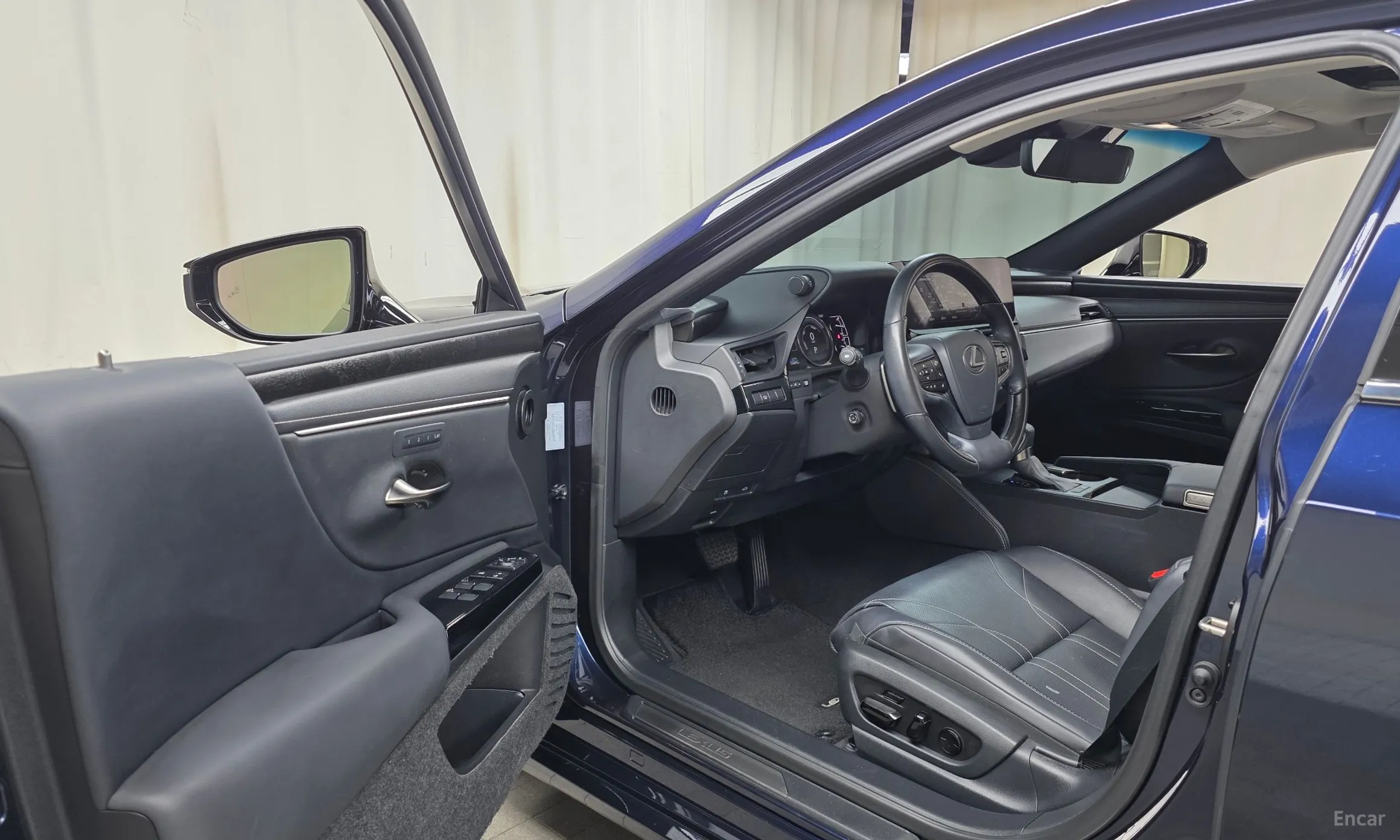 Lexus ES300h 7th Generation превью 10