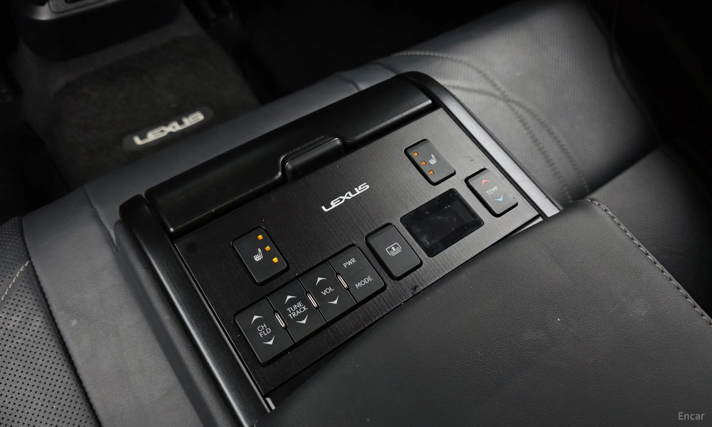 Lexus ES300h 7th Generation превью 18