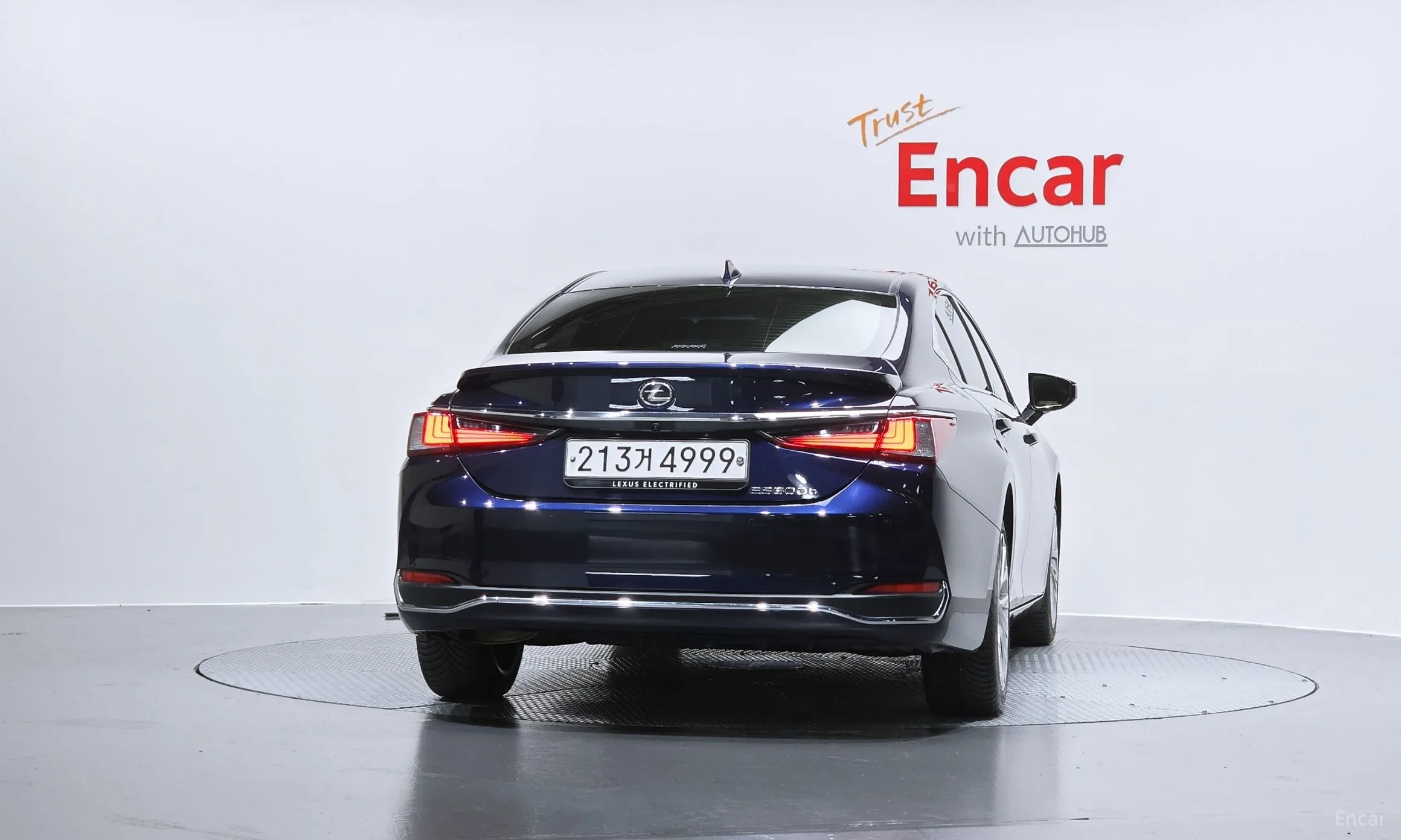 Lexus ES300h 7th Generation превью 4