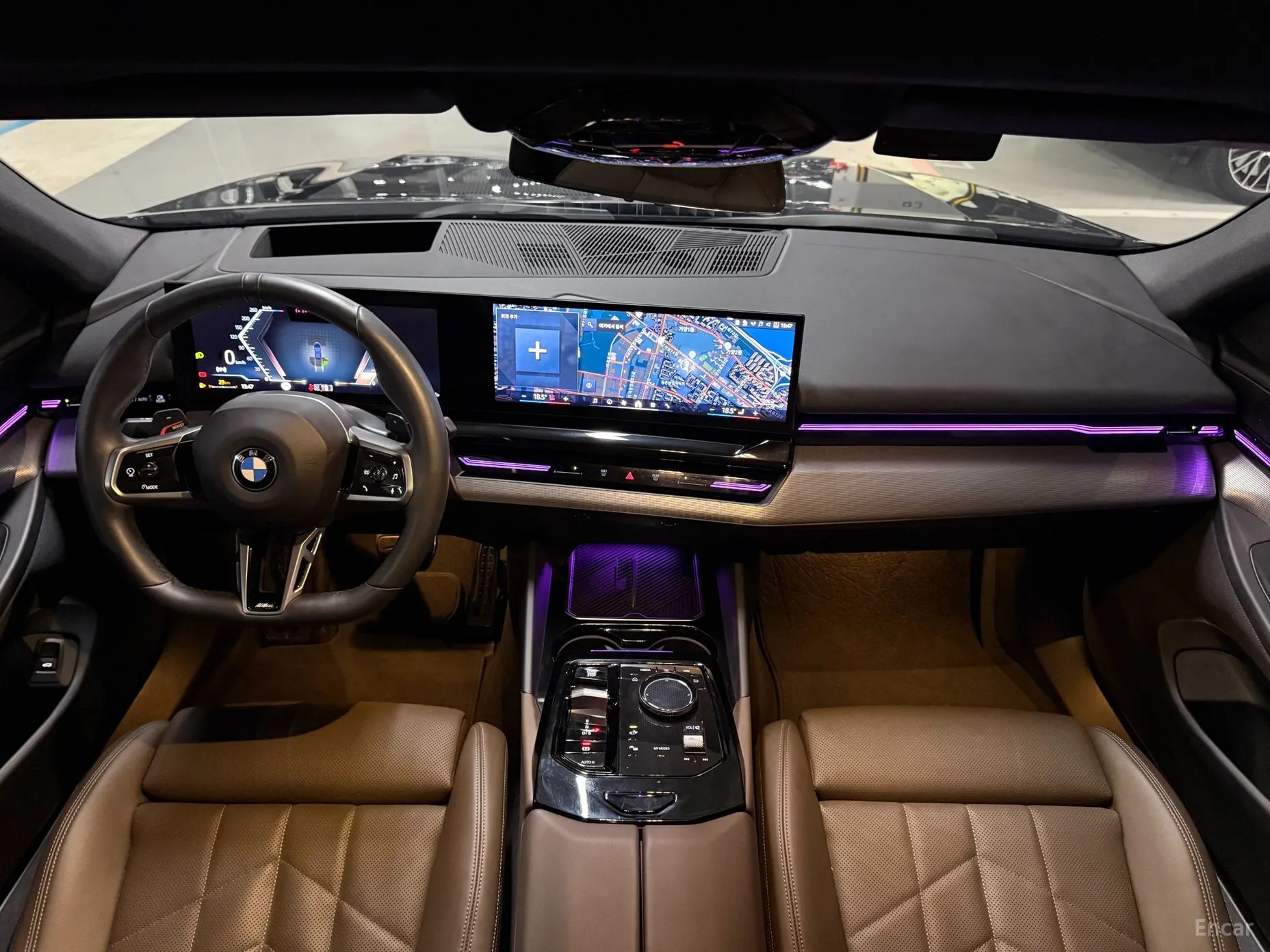 BMW 5 Series (G60) превью 11