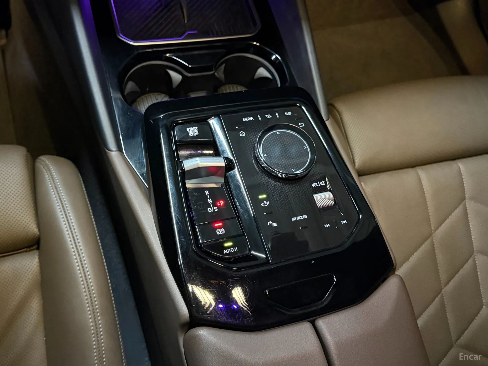 BMW 5 Series (G60) превью 14