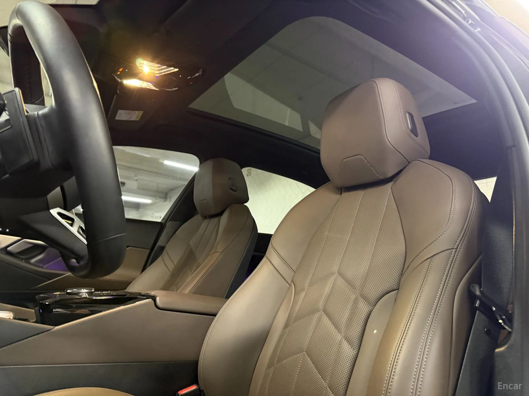 BMW 5 Series (G60) превью 20