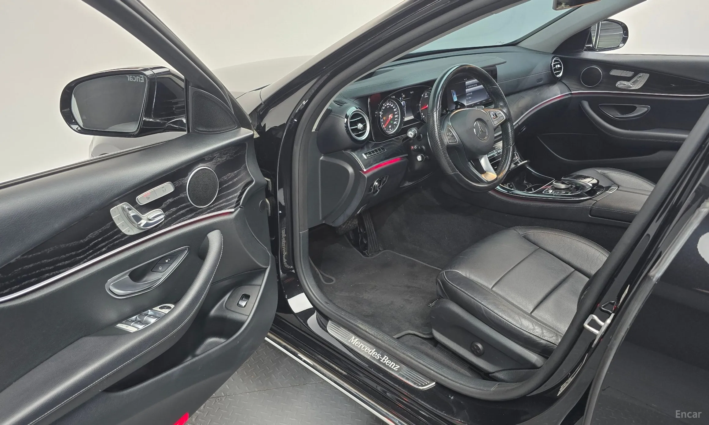 Mercedes Benz E-Class W213 превью 10