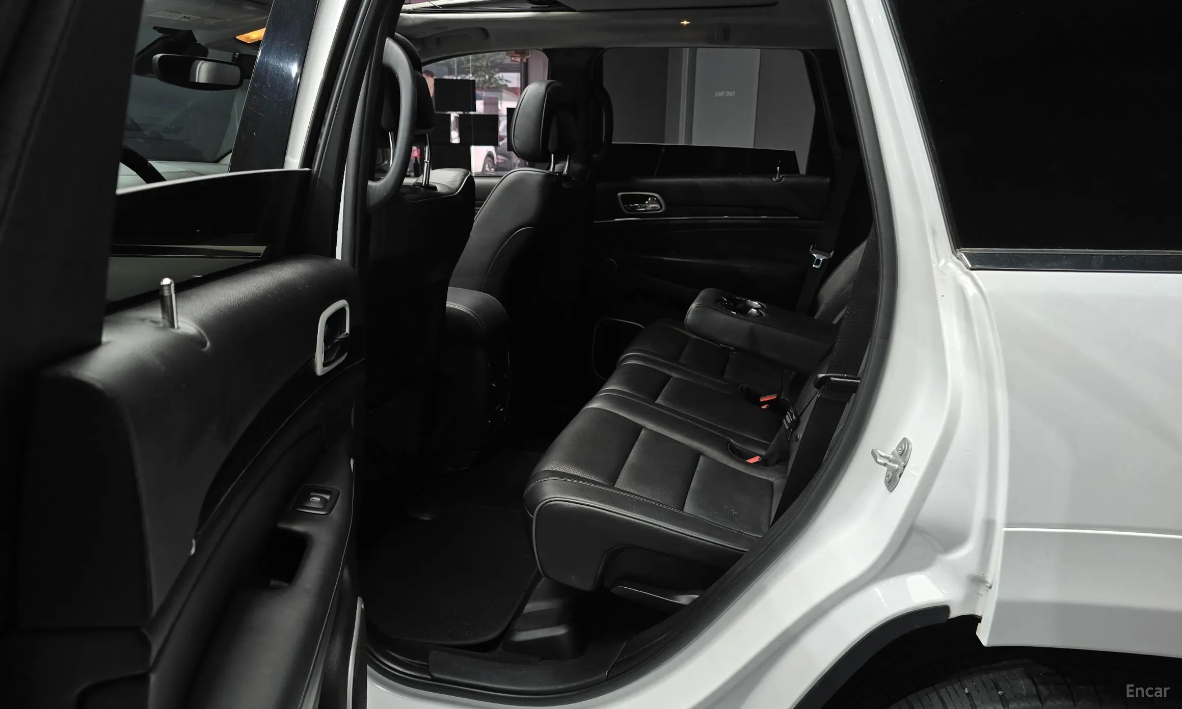 Jeep Grand Cherokee превью 12