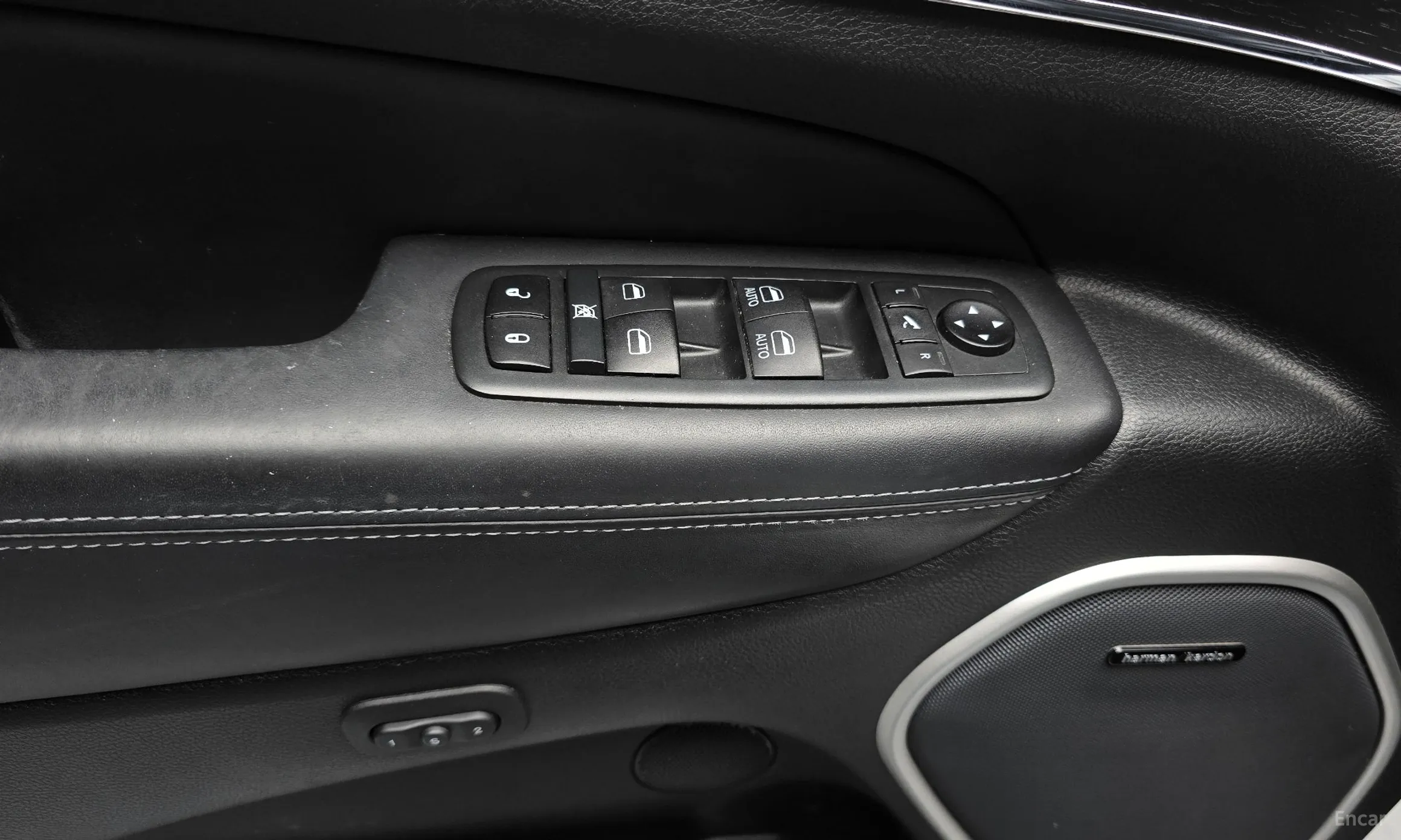 Jeep Grand Cherokee превью 18