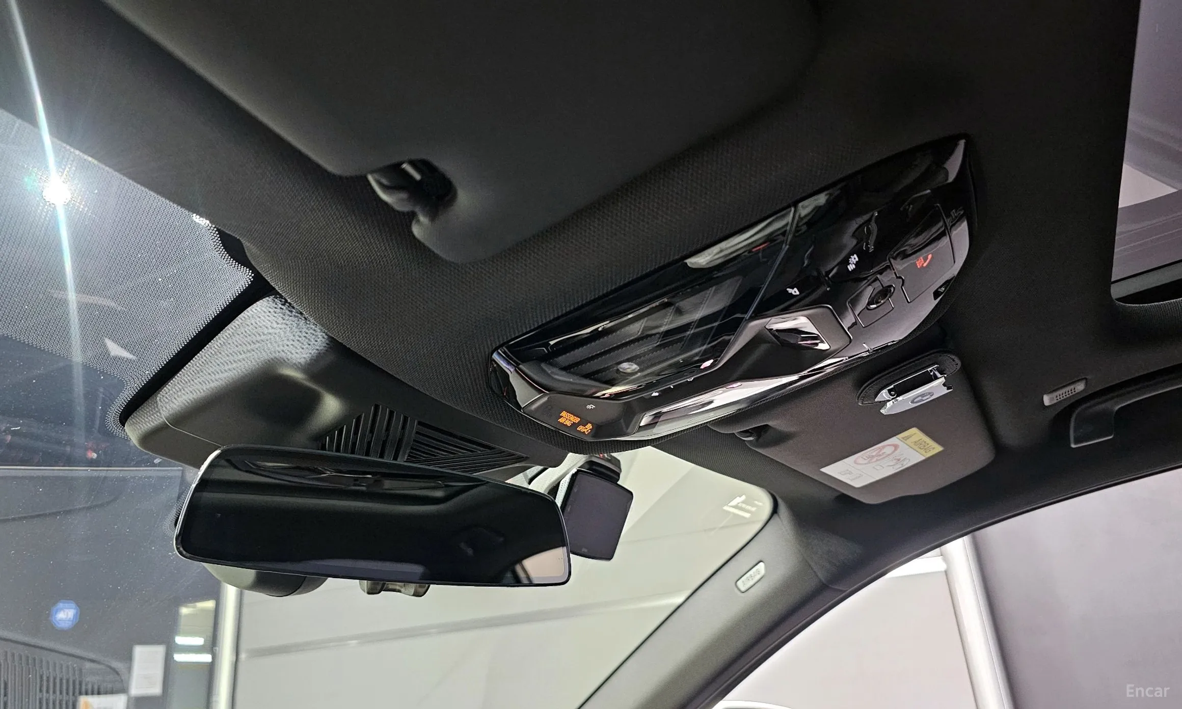 BMW 5 Series (G60) превью 16
