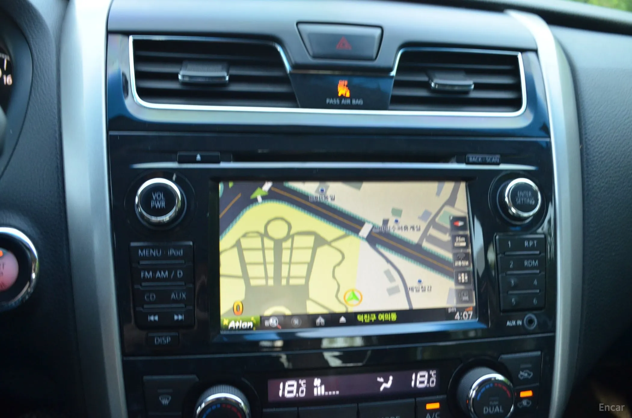 Nissan Altima превью 12