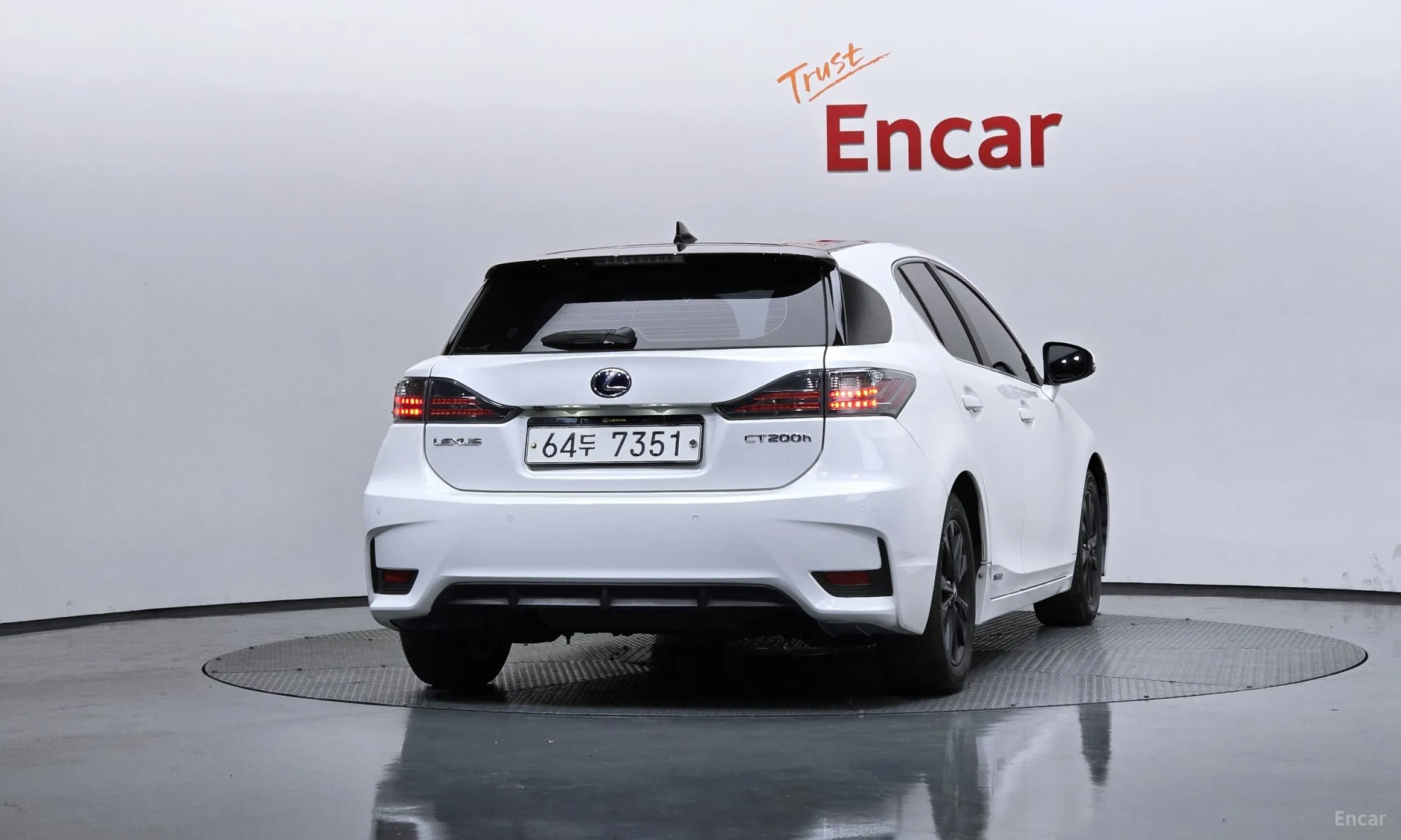 Lexus CT200h превью 4