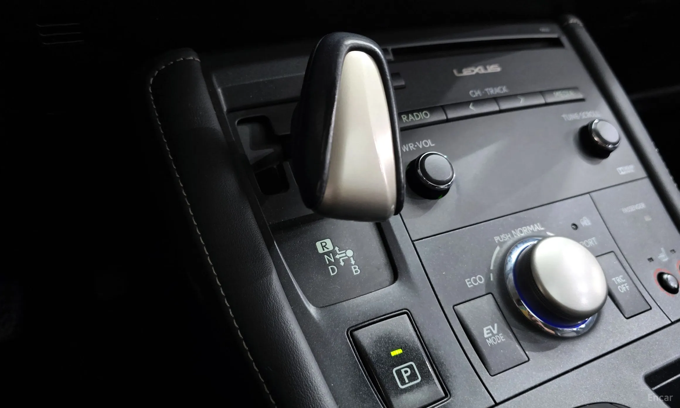 Lexus CT200h превью 9