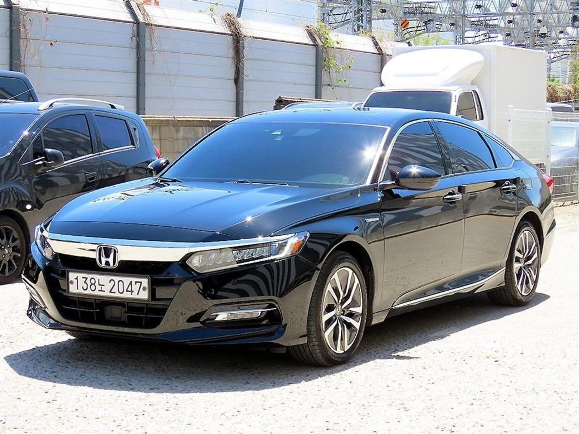 Honda Accord 10th Generation превью 2