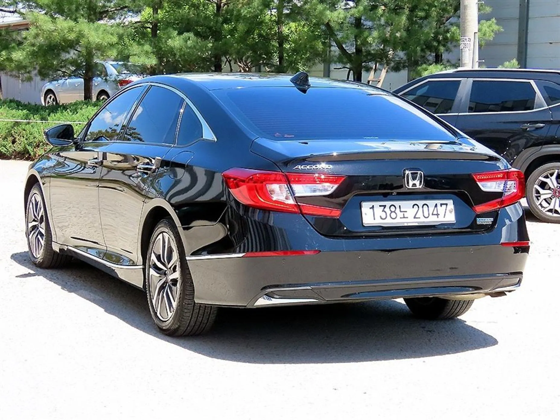 Honda Accord 10th Generation превью 3