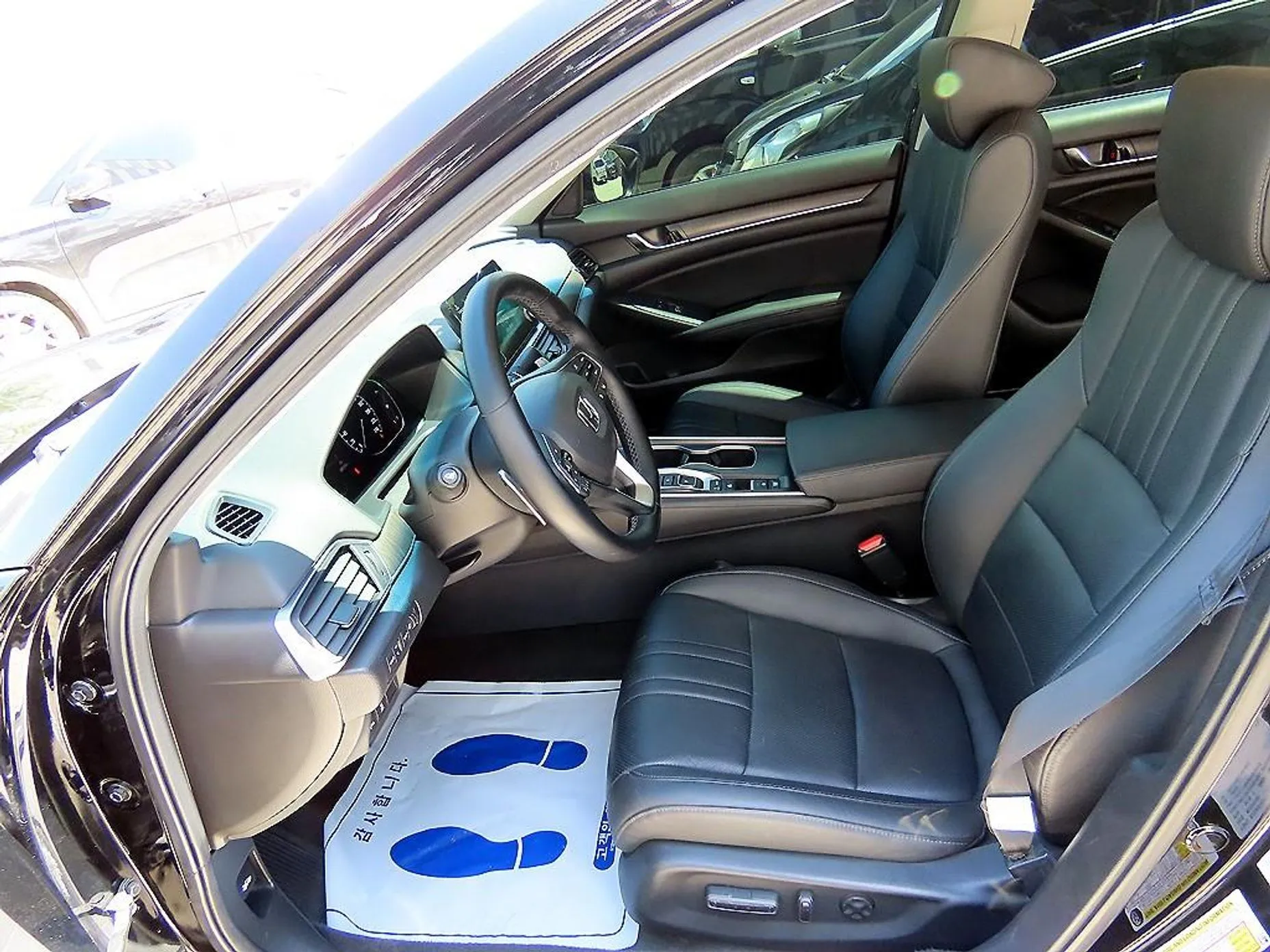Honda Accord 10th Generation превью 5