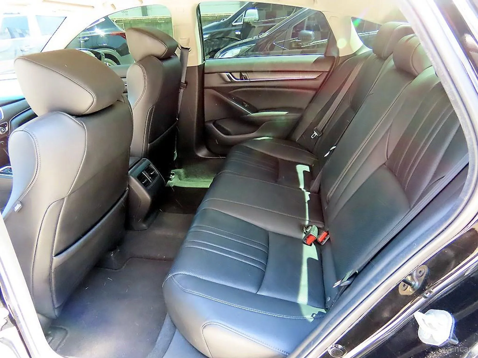 Honda Accord 10th Generation превью 6