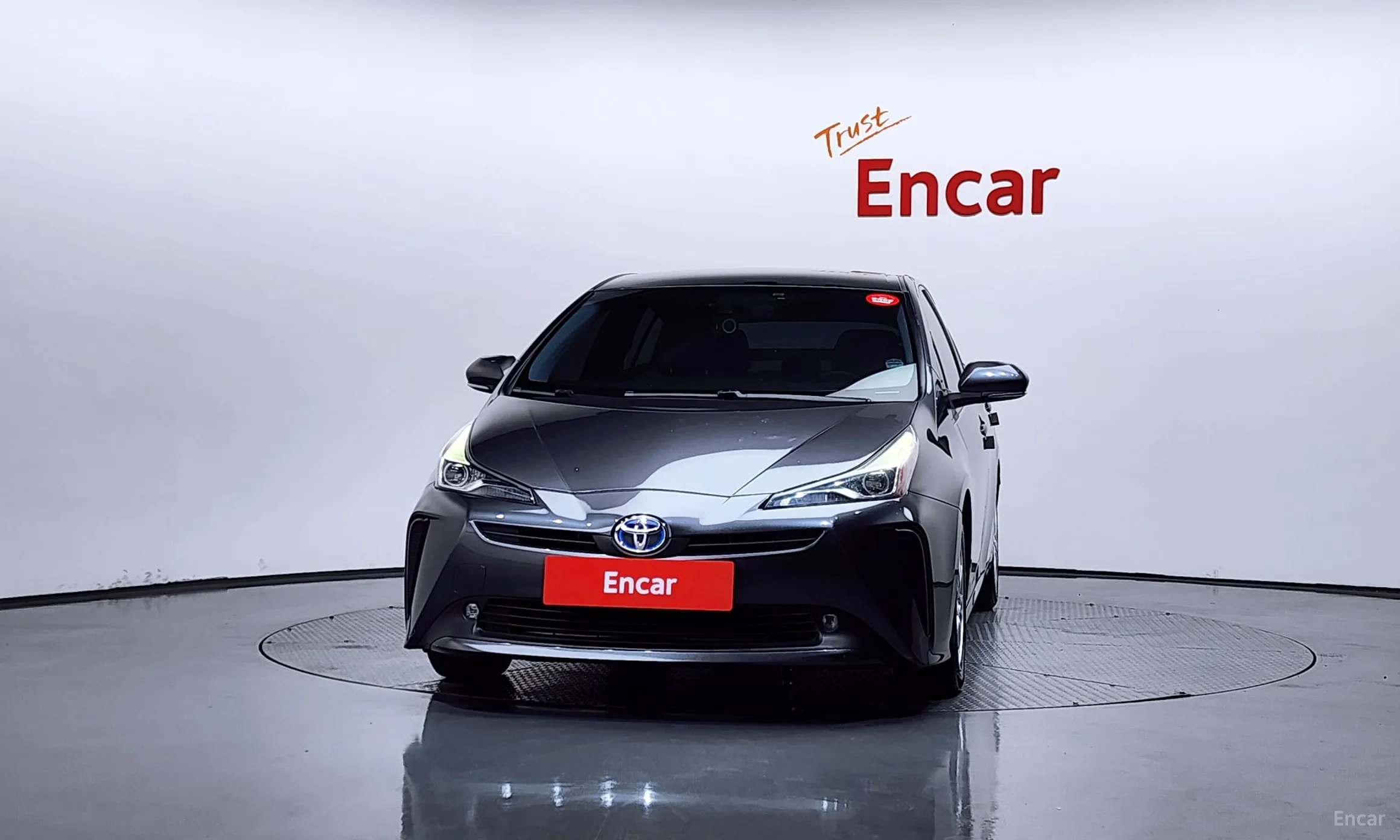 Toyota Prius 4th Generation превью 3