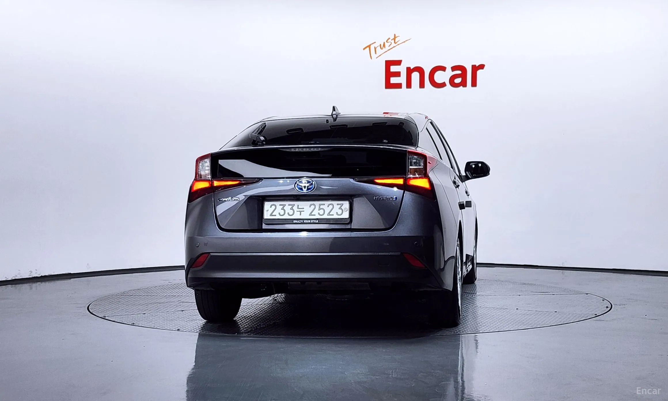 Toyota Prius 4th Generation превью 4