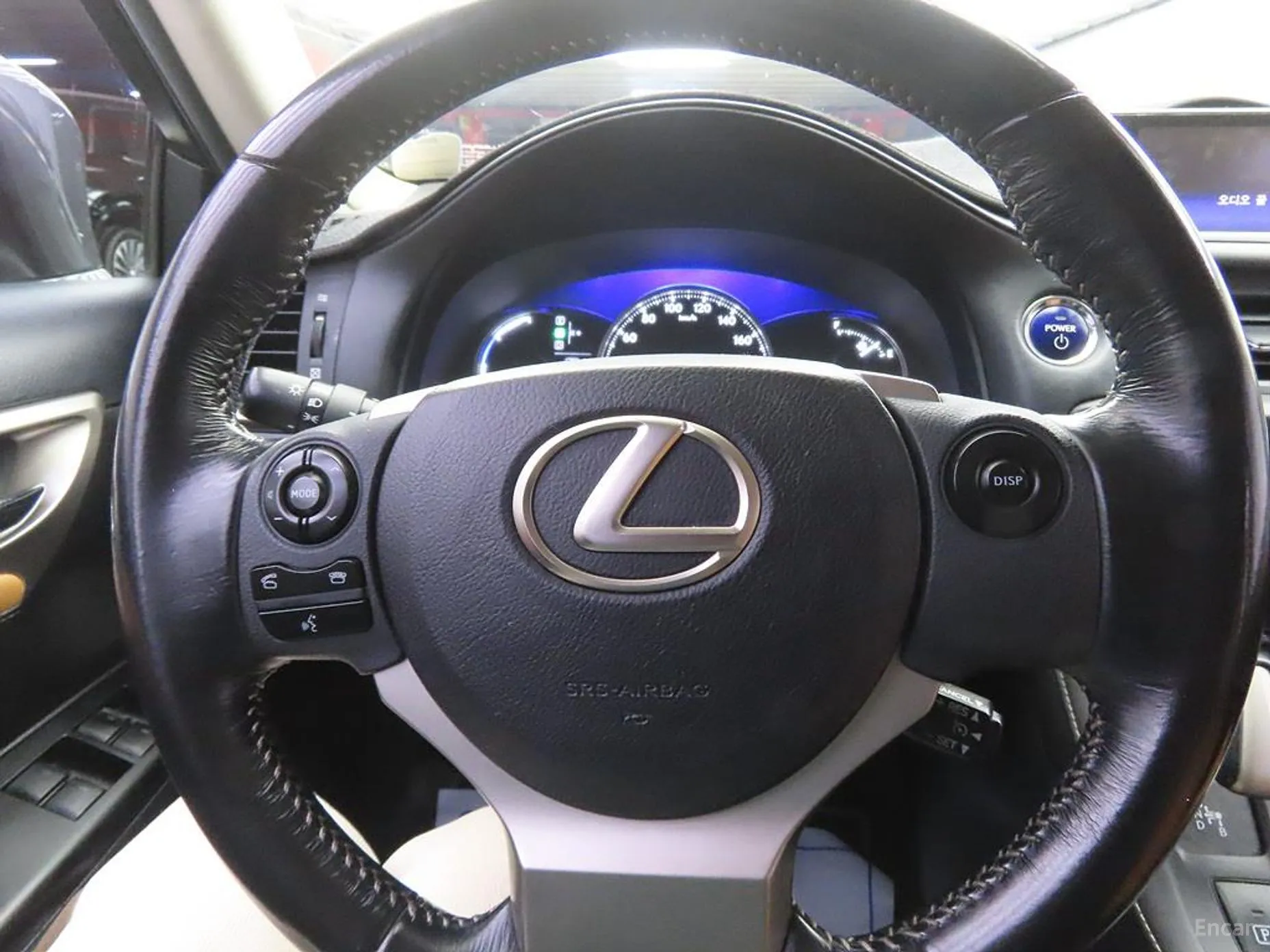 Lexus CT200h превью 9