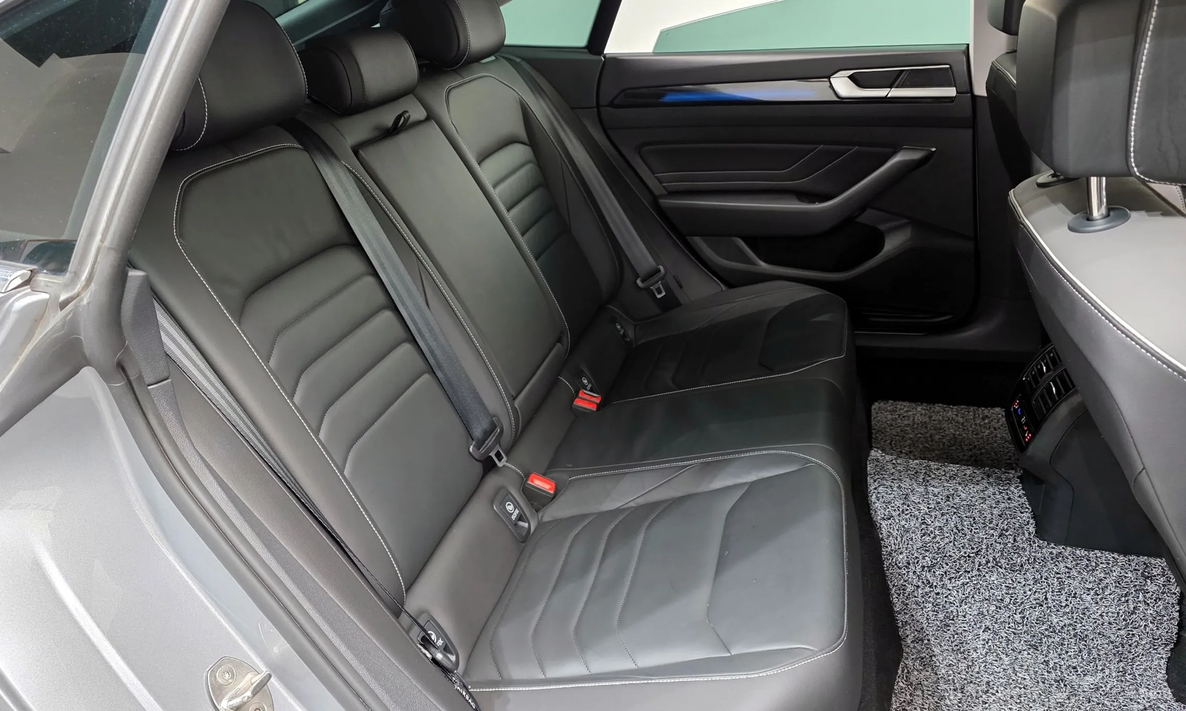 Volkswagen Ateon превью 11