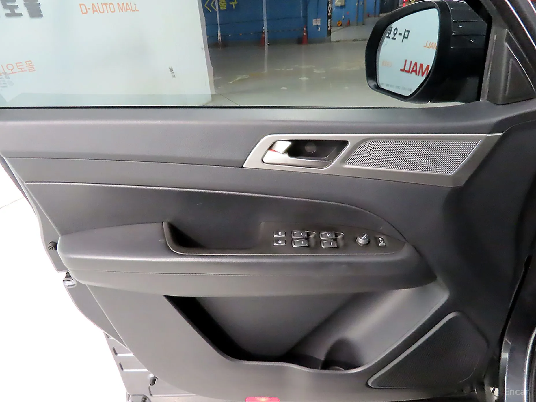 KG Mobility (SsangYong) Rexton Sports превью 12