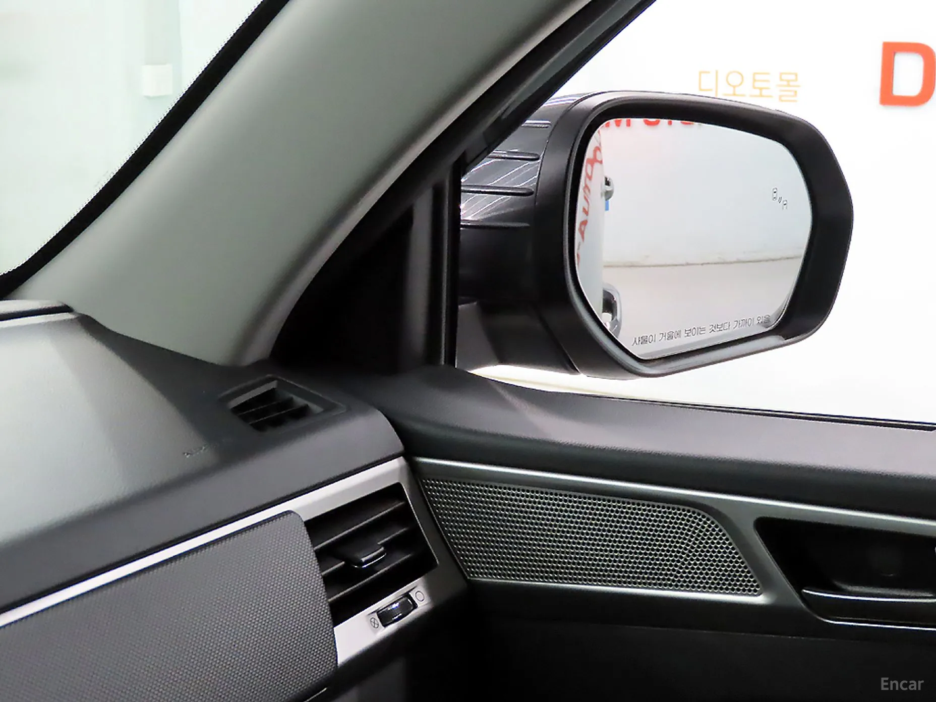 KG Mobility (SsangYong) Rexton Sports превью 16