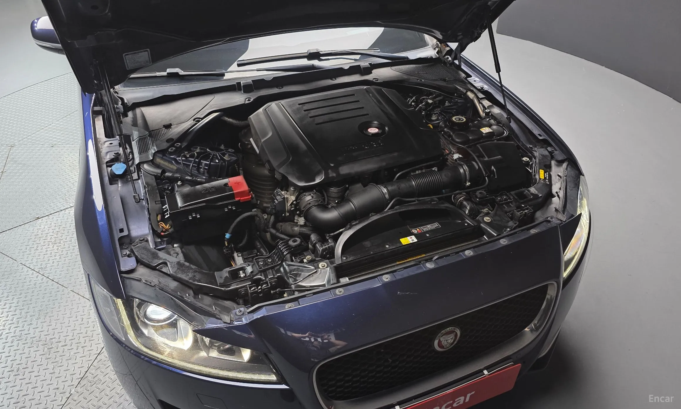 Jaguar XF (x260) превью 6
