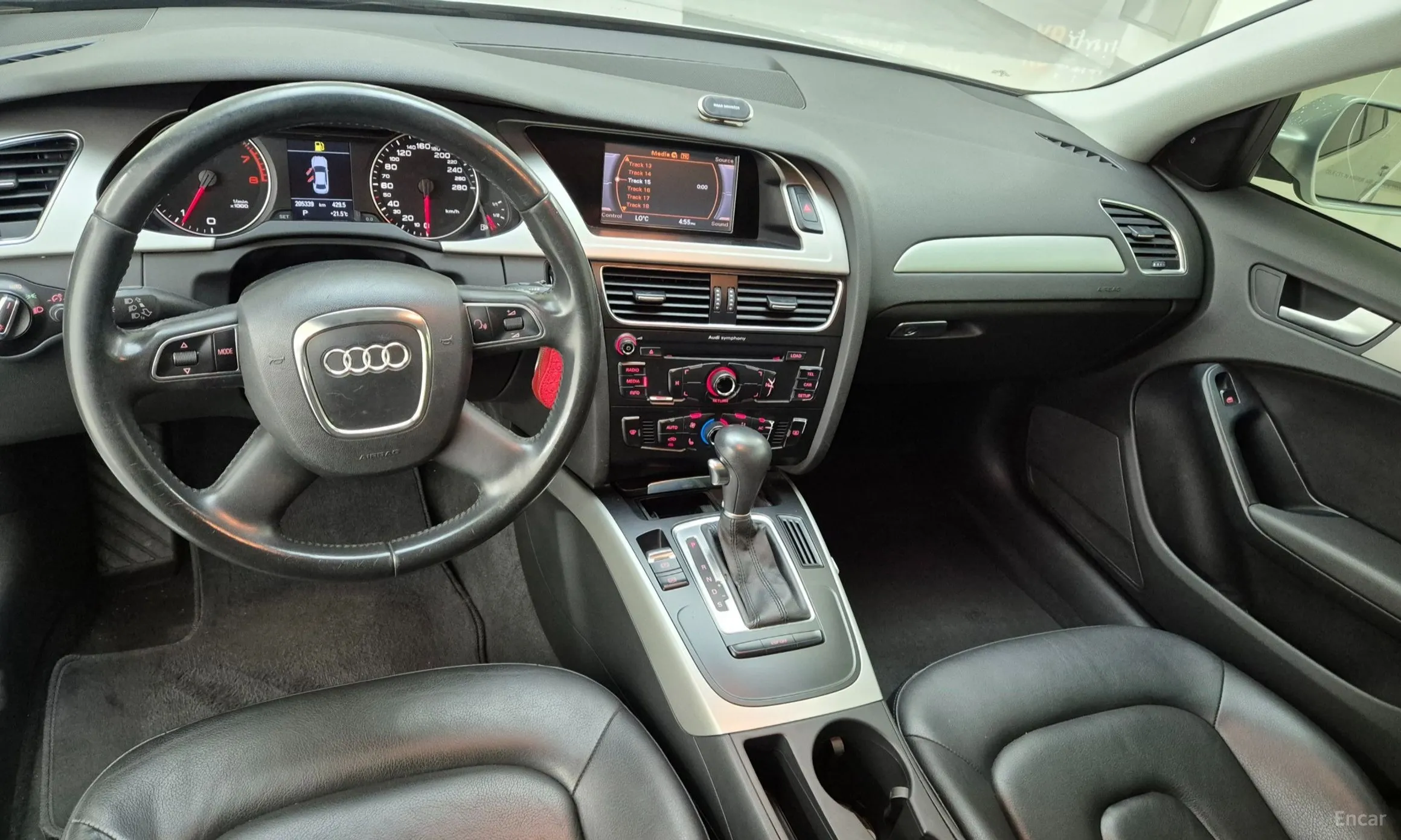 Audi New A4 превью 10