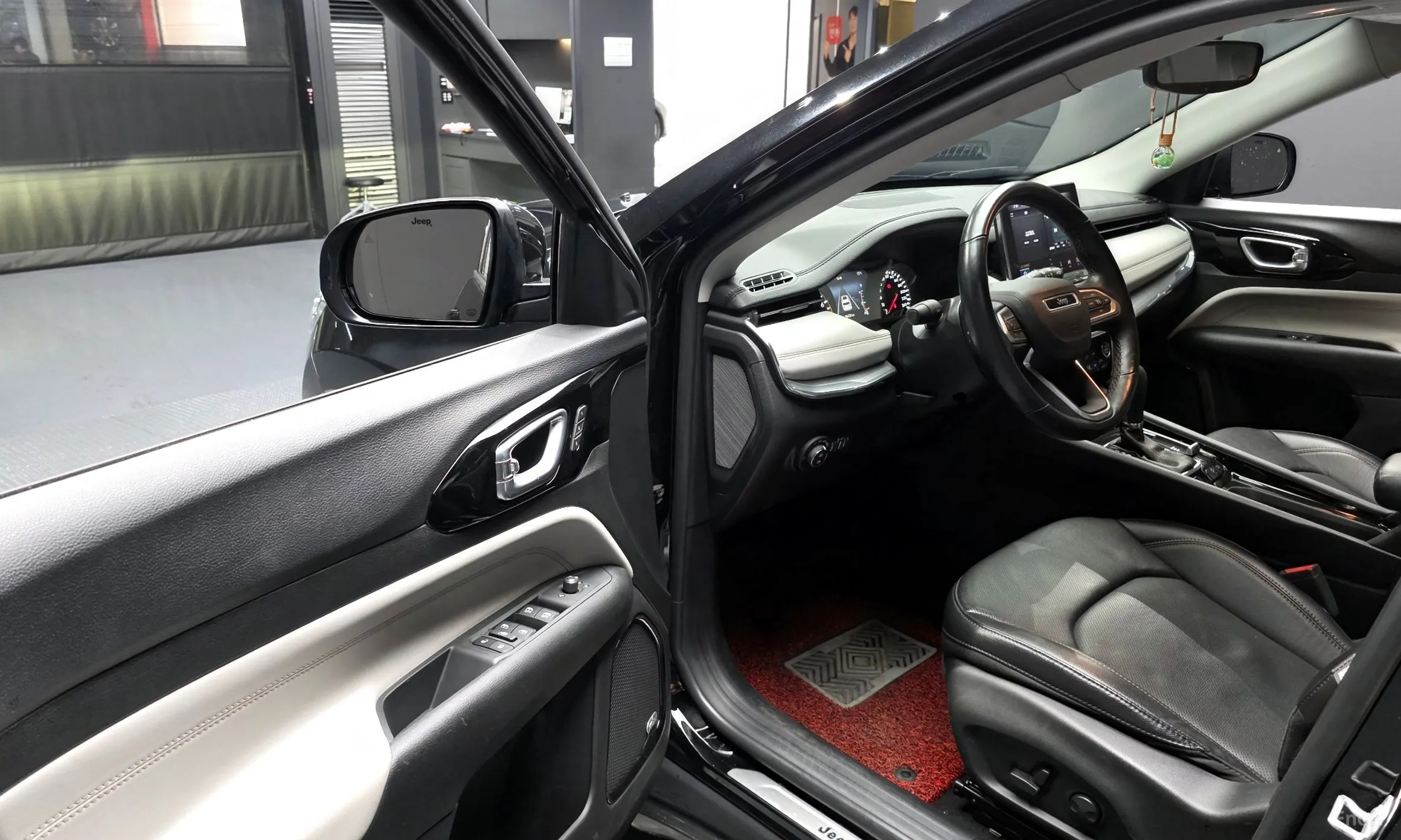 Jeep Compass 2nd Generation превью 10