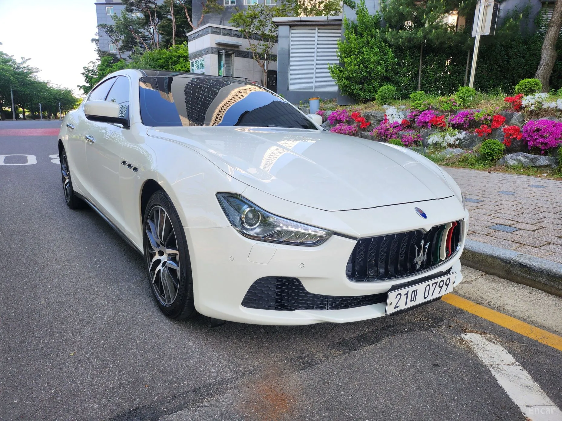Maserati Ghibli превью 17