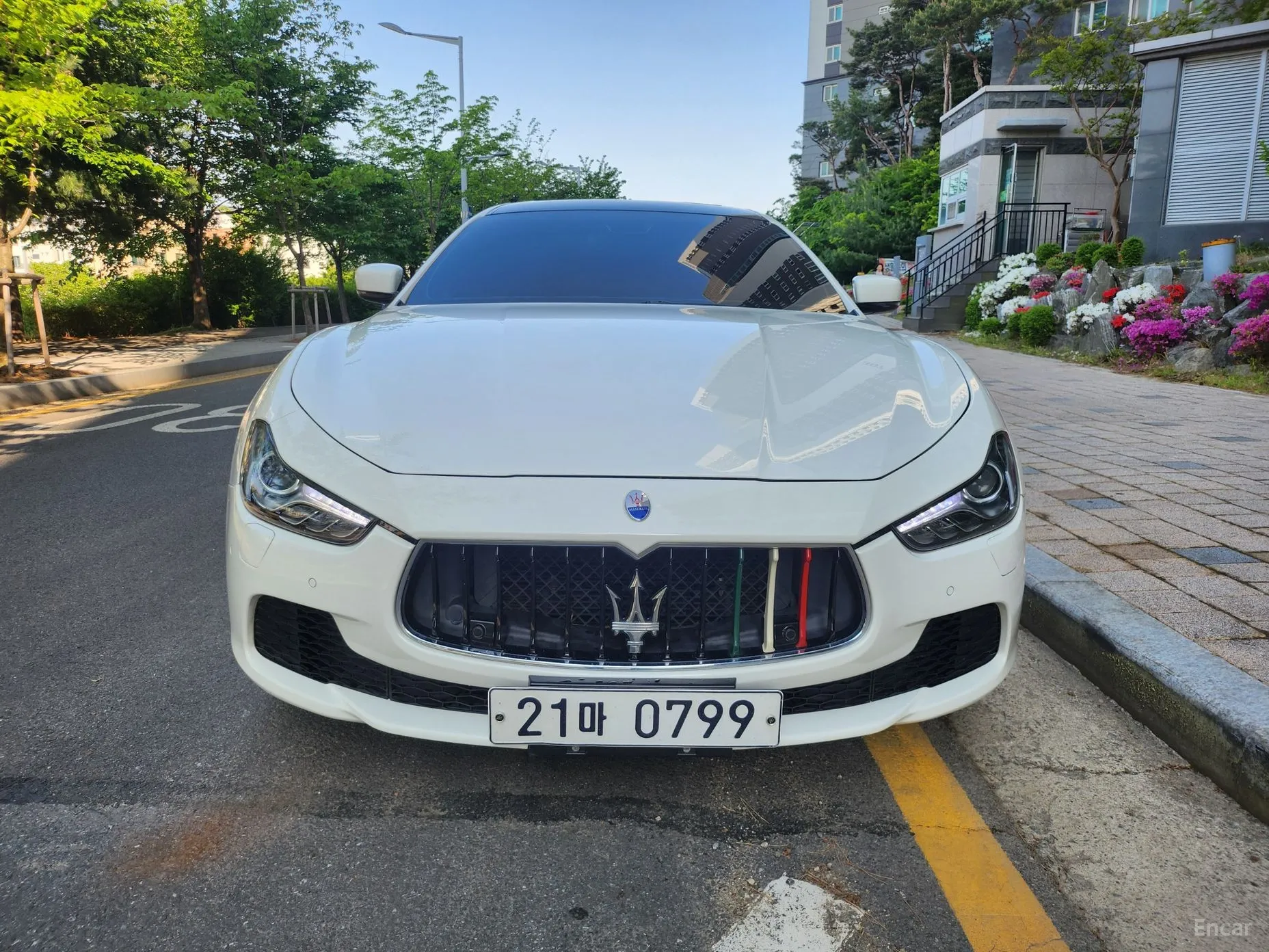 Maserati Ghibli превью 3