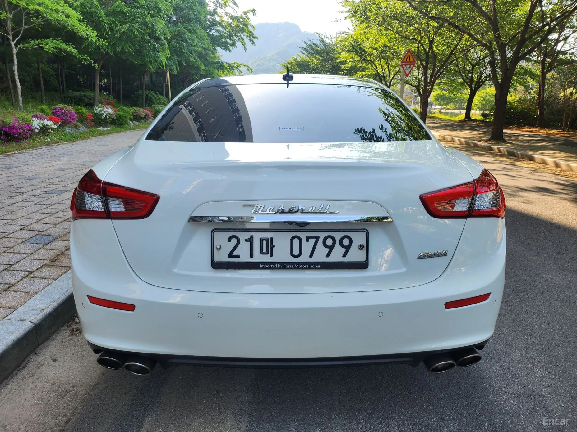 Maserati Ghibli превью 4