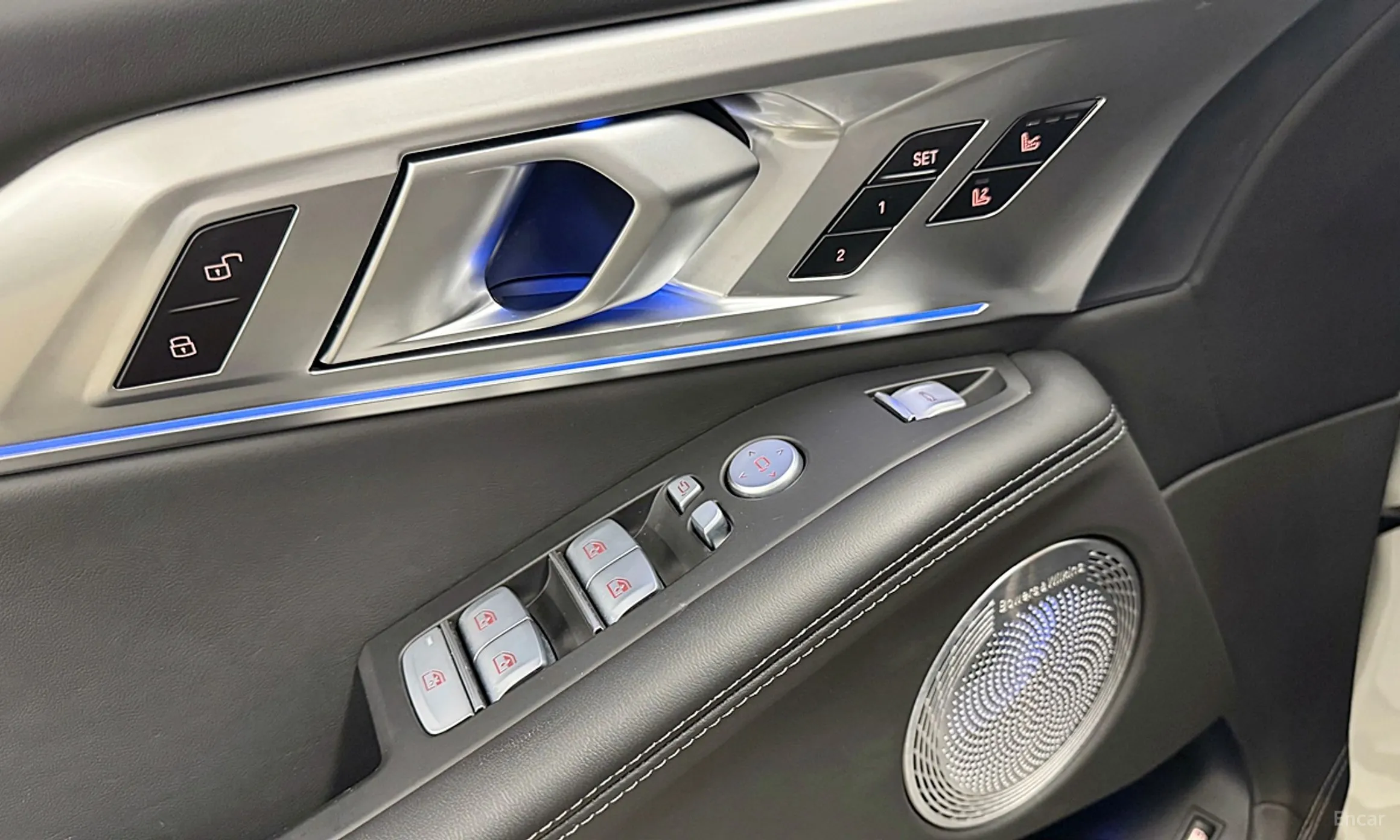 BMW XM (G09) превью 12