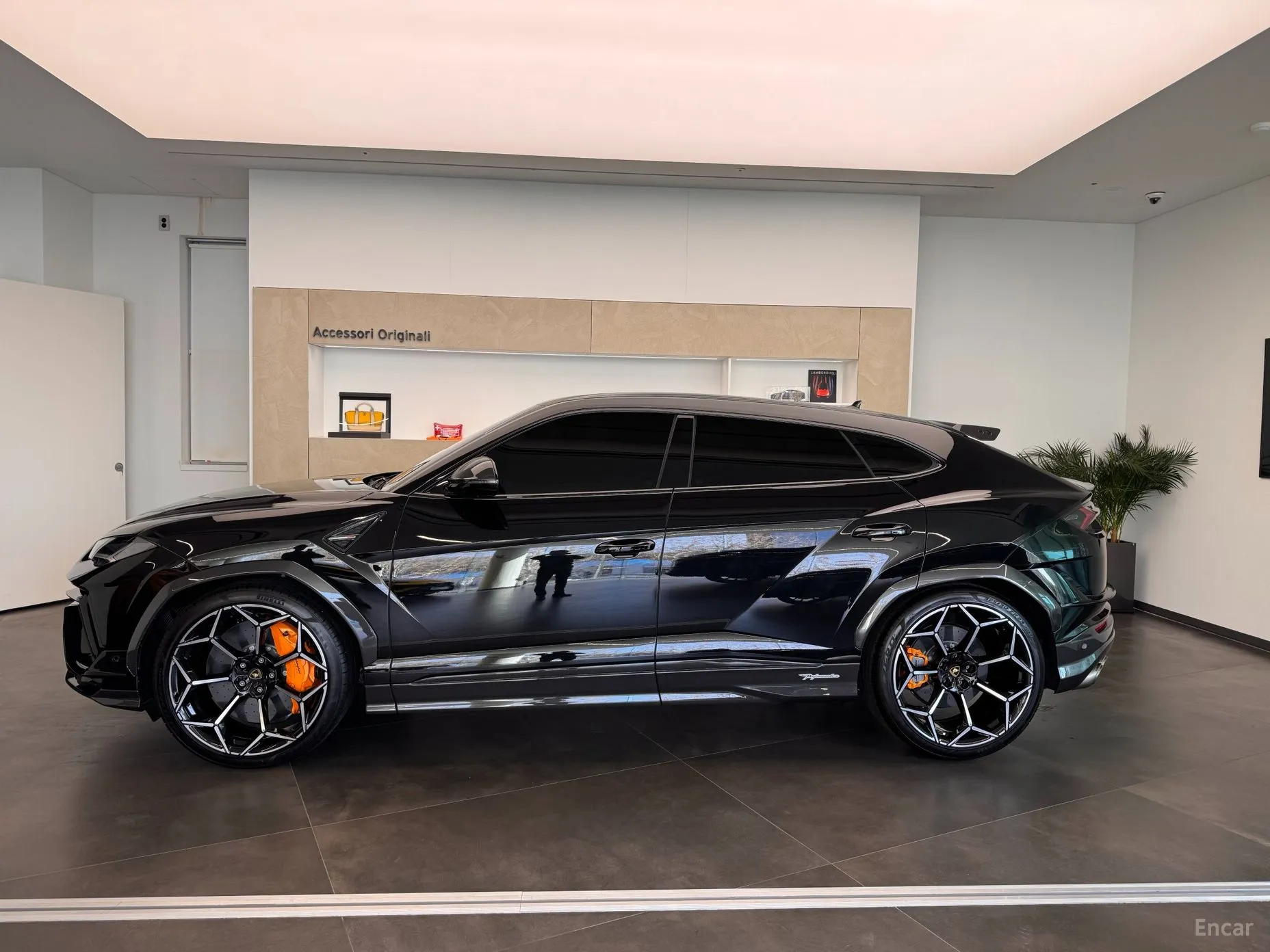 Lamborghini Urus превью 12