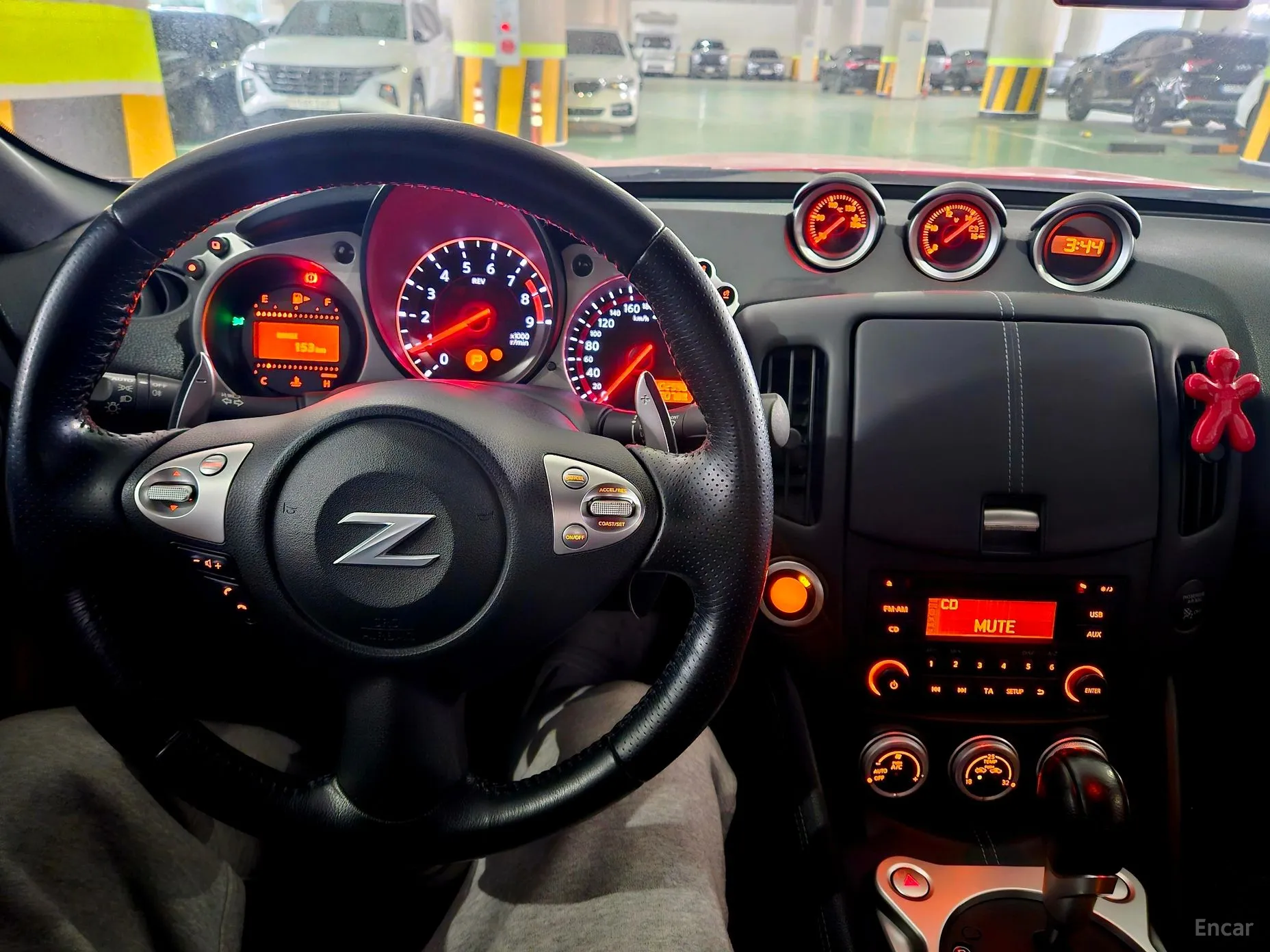 Nissan 370Z превью 12