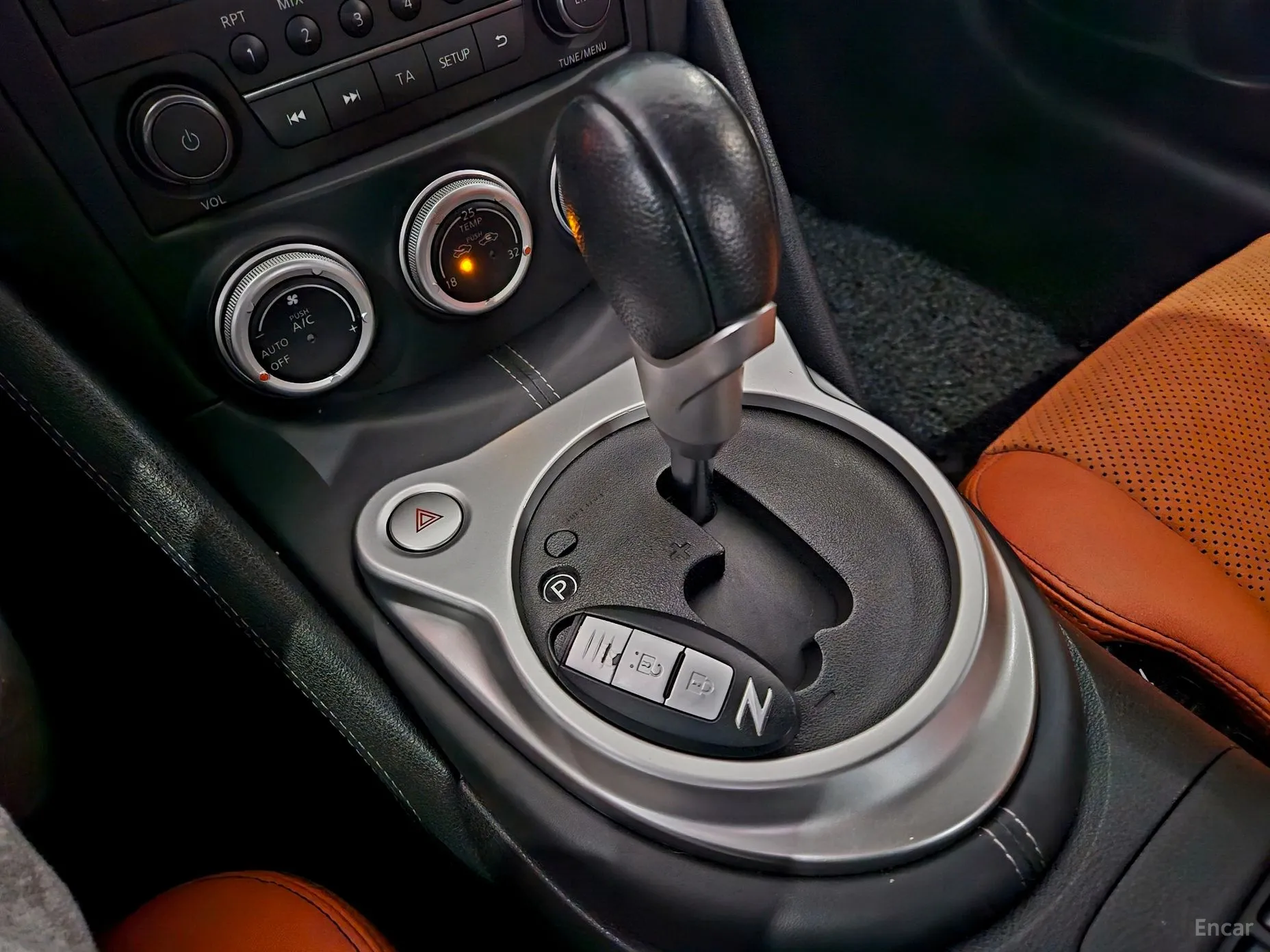 Nissan 370Z превью 14