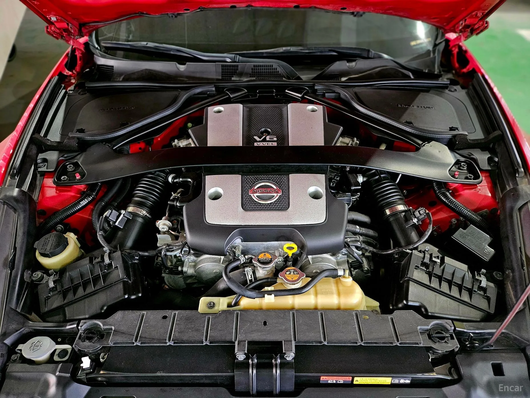 Nissan 370Z превью 7