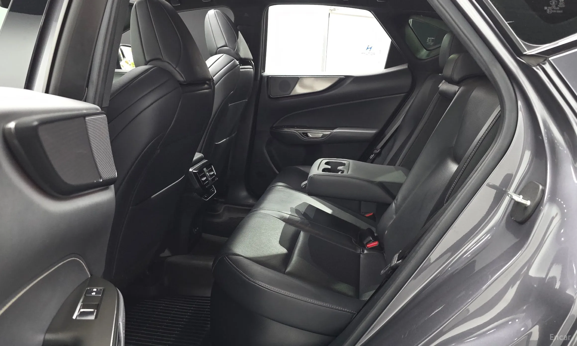 Lexus NX450h + 2nd Gen превью 12