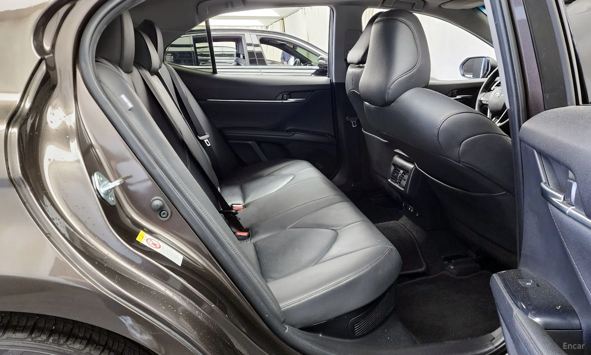 Toyota Camry (XV70) превью 12