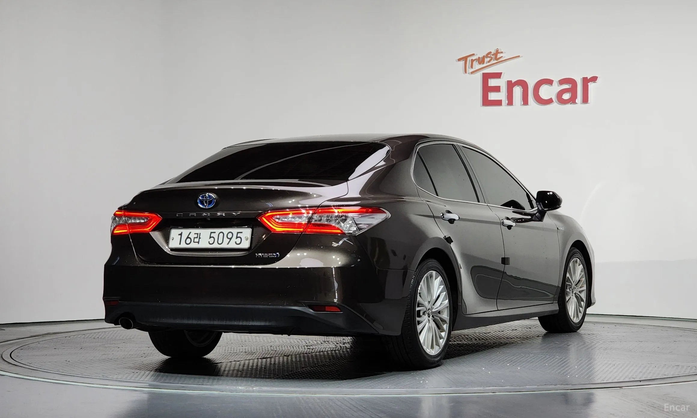 Toyota Camry (XV70)
