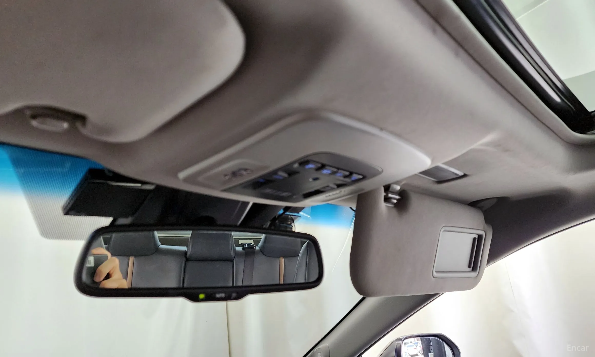 Toyota Camry (XV70) превью 17