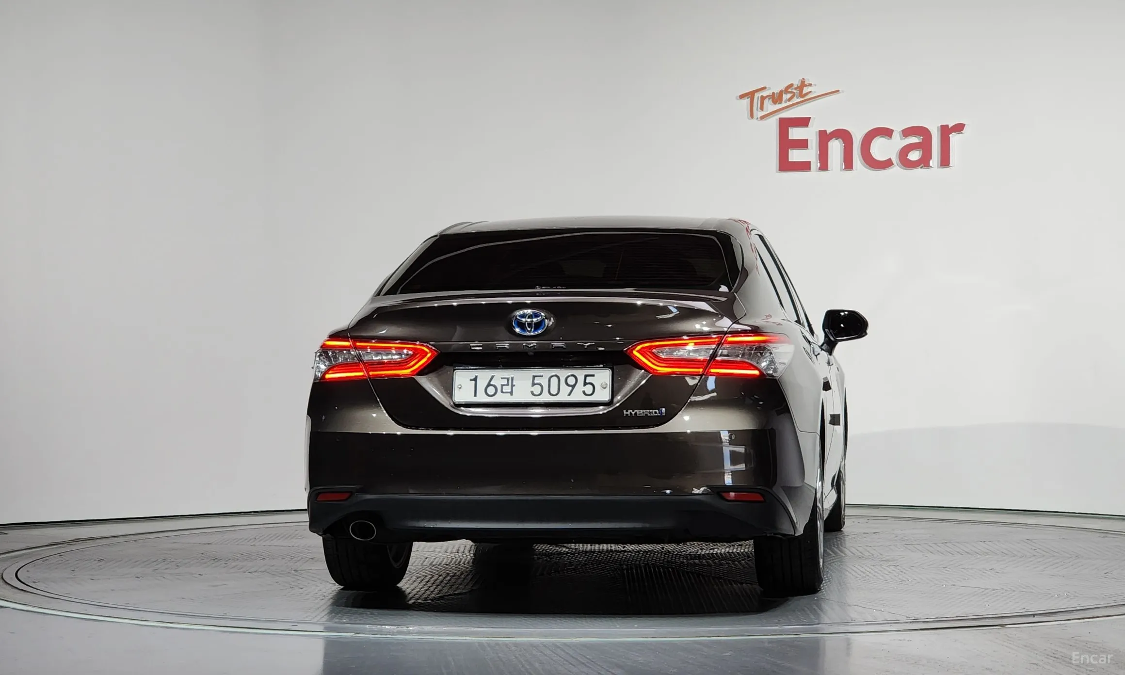 Toyota Camry (XV70) превью 4