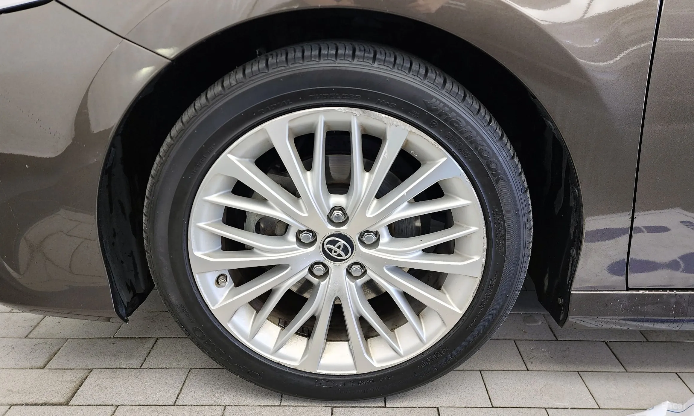Toyota Camry (XV70) превью 5