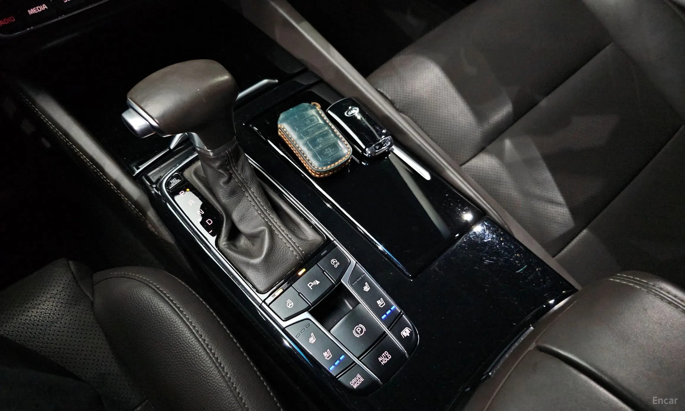 Kia K7 превью 9