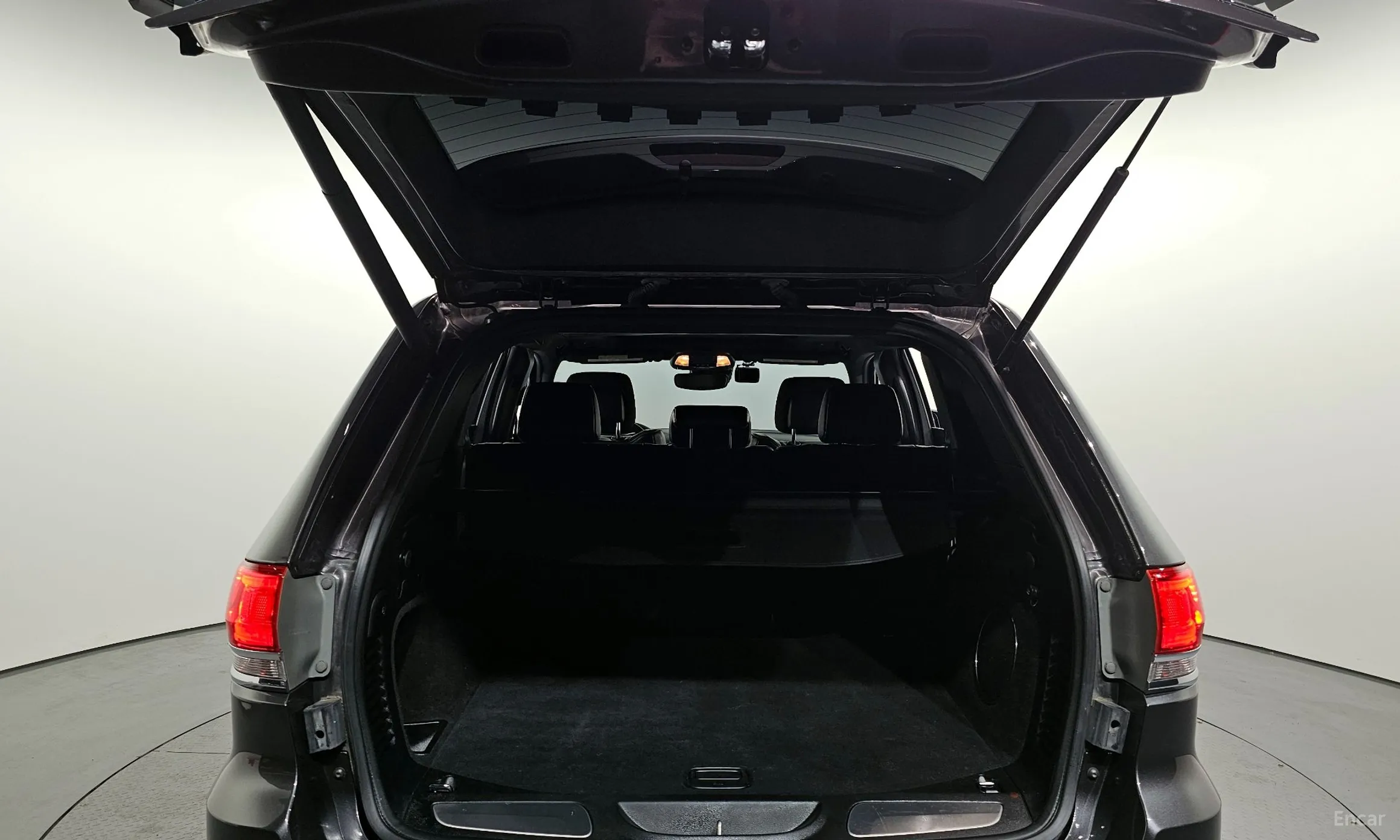 Jeep Grand Cherokee превью 20
