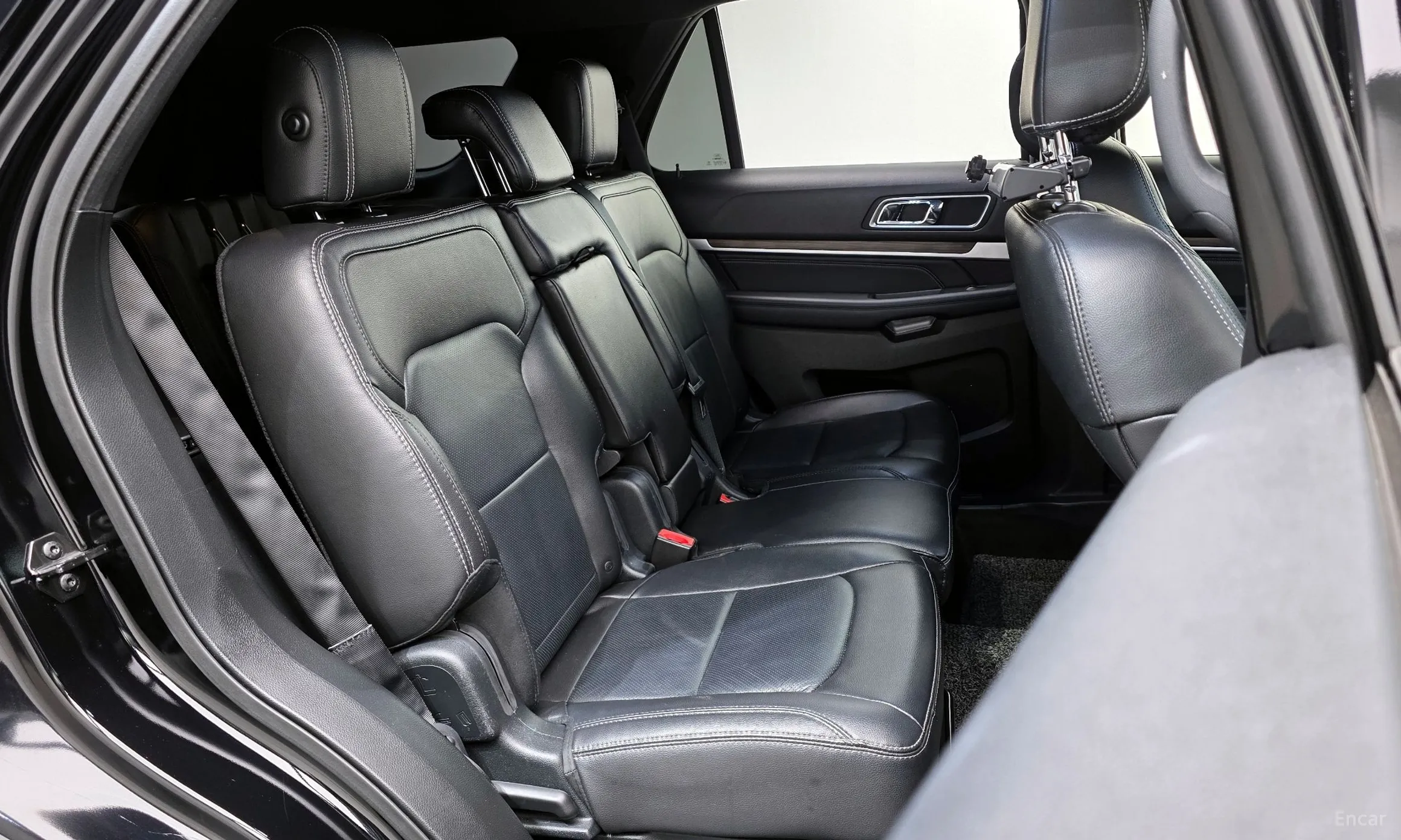 Ford Explorer превью 11